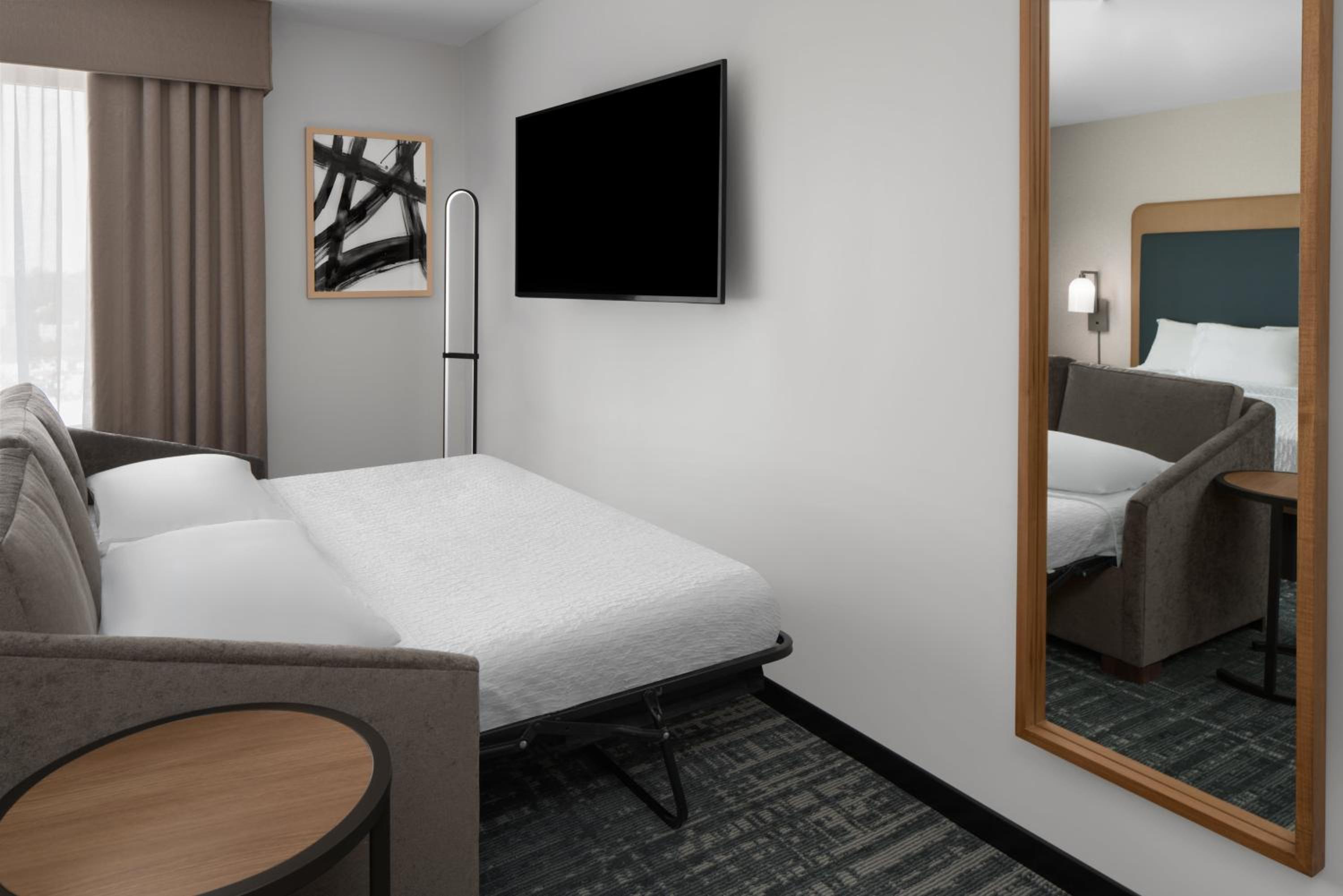 King Studio Suite - Photo 2