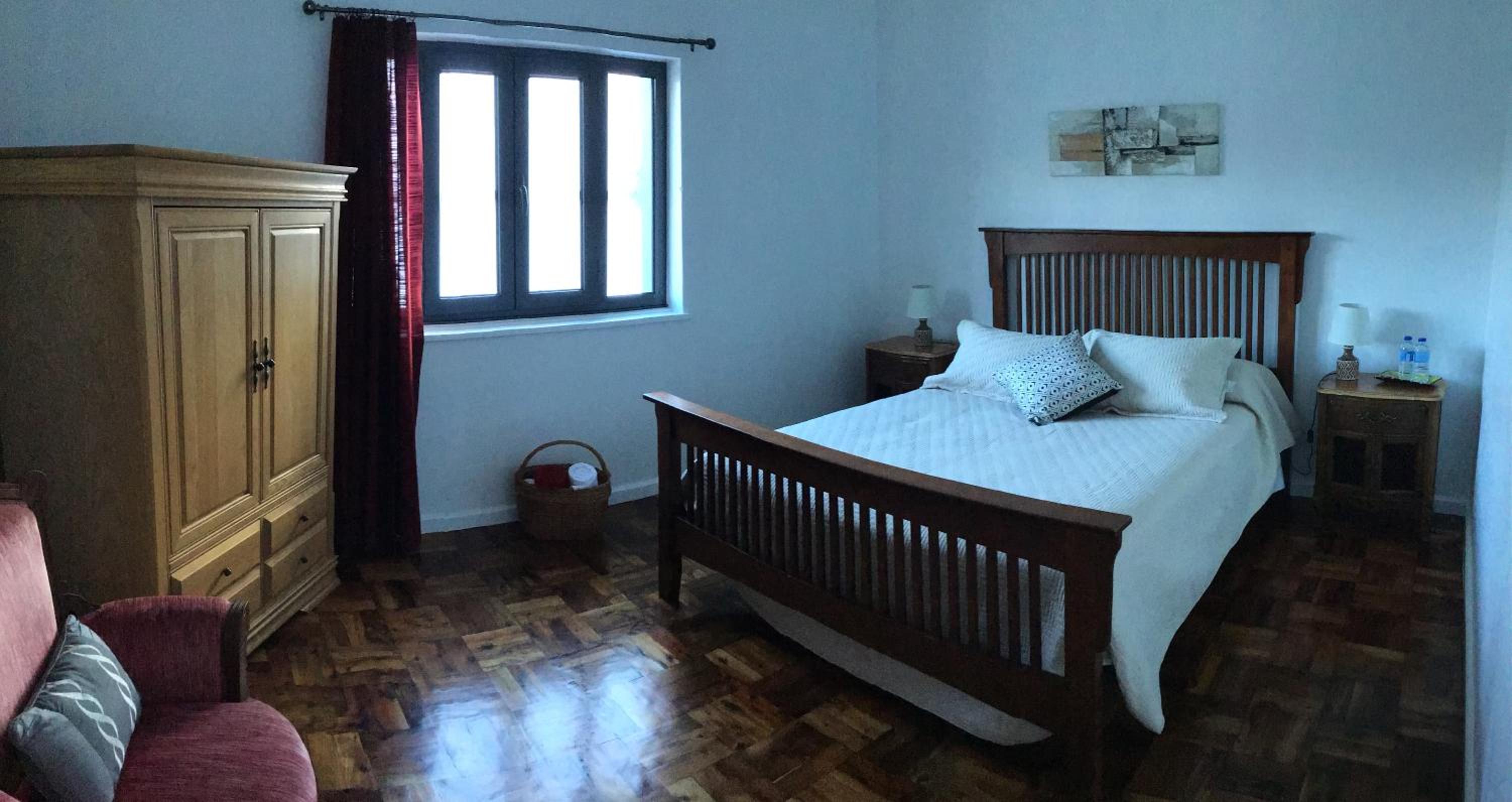 共享浴室的女王房