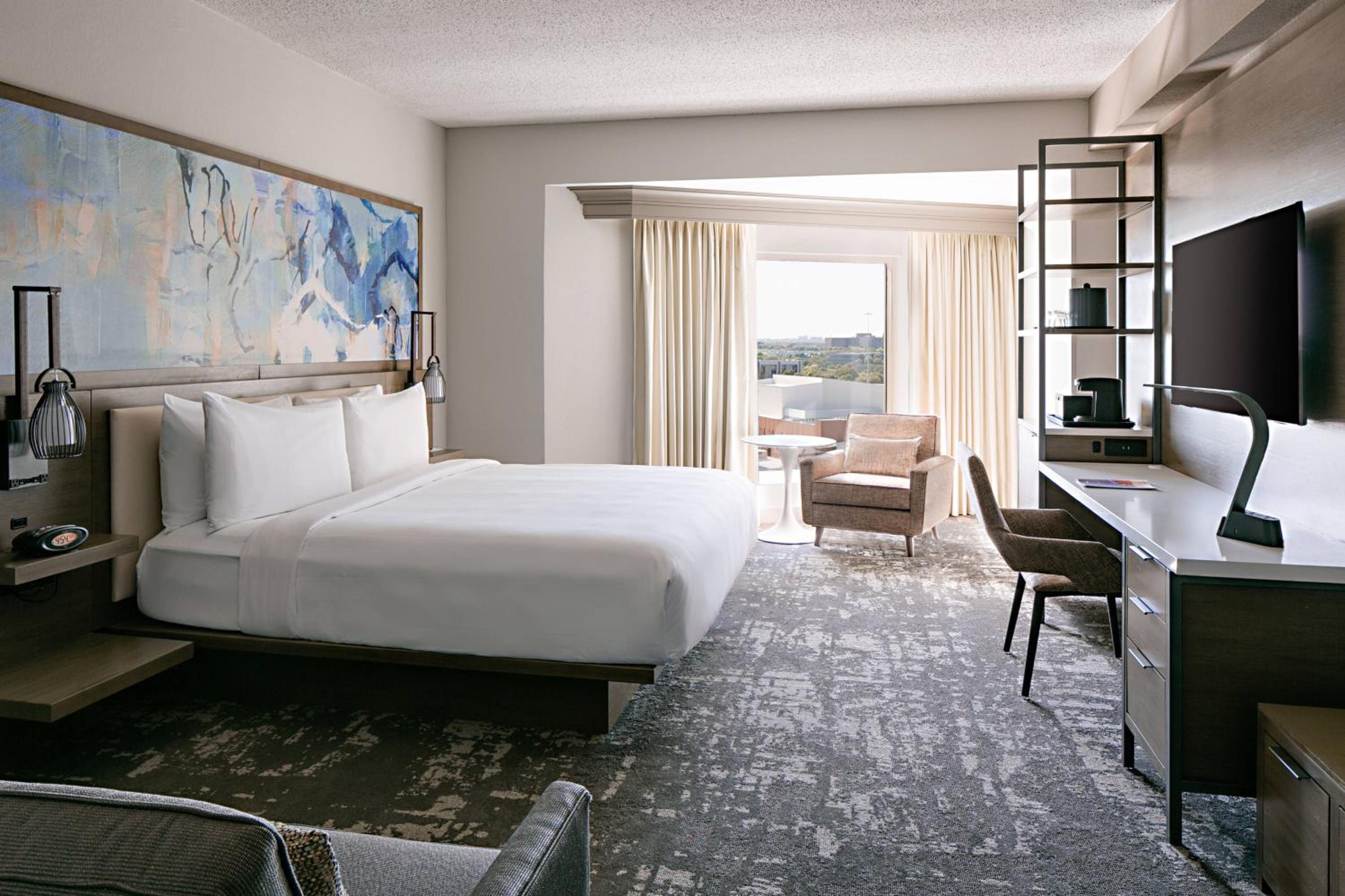 Superior King Room with Sofa-Bed - Photo 4