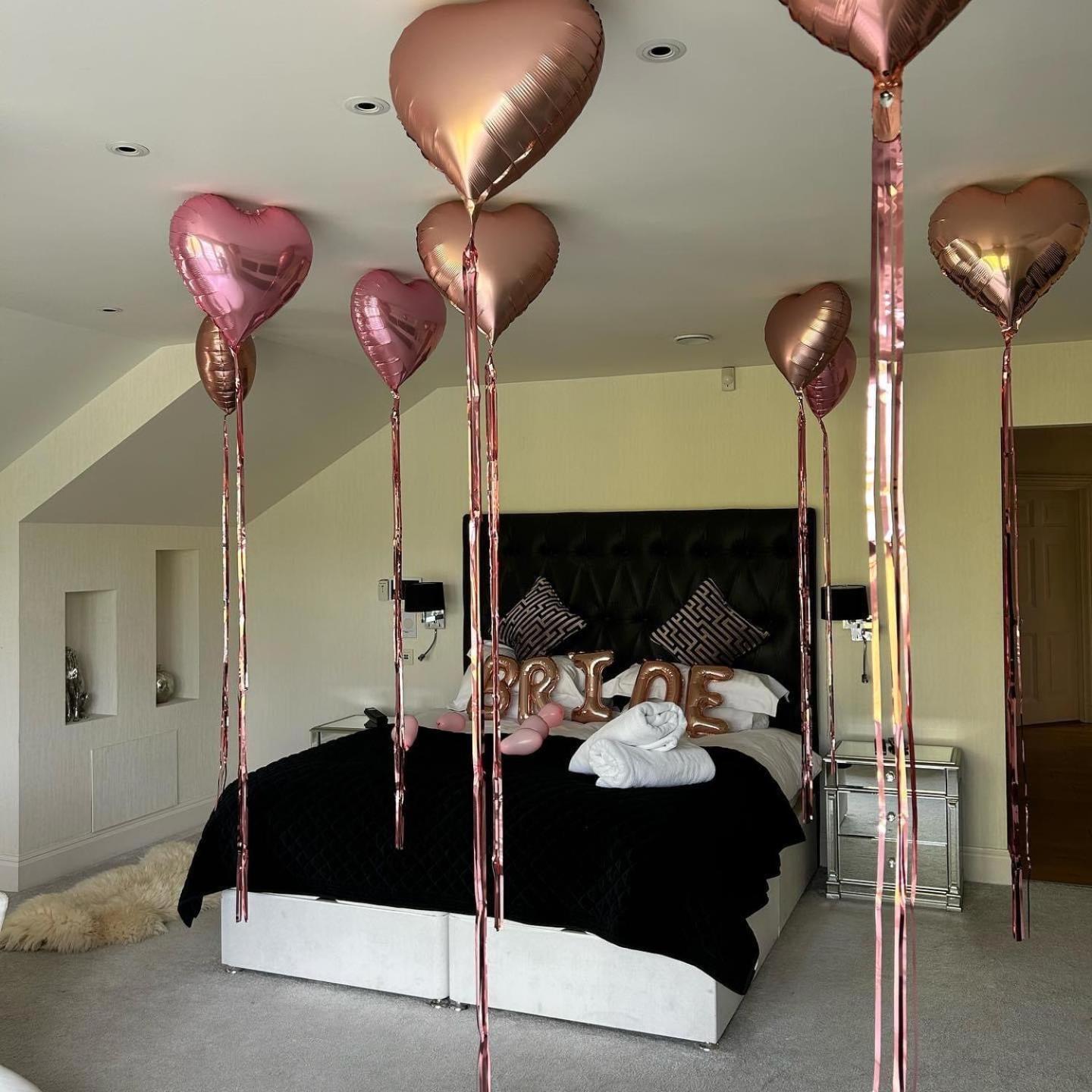 Six-Bedroom House photo 1