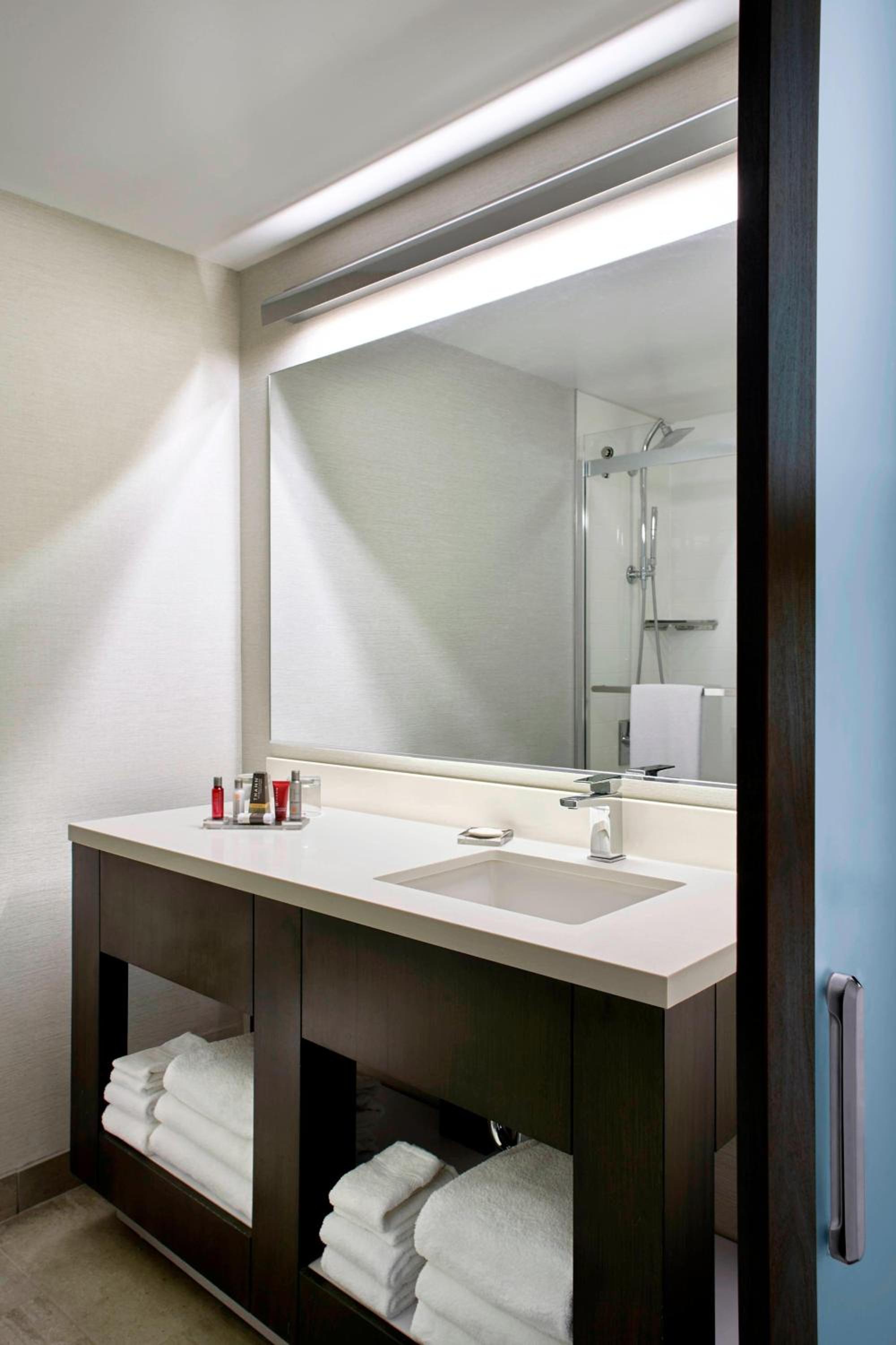 Quadruple Room - Photo 6