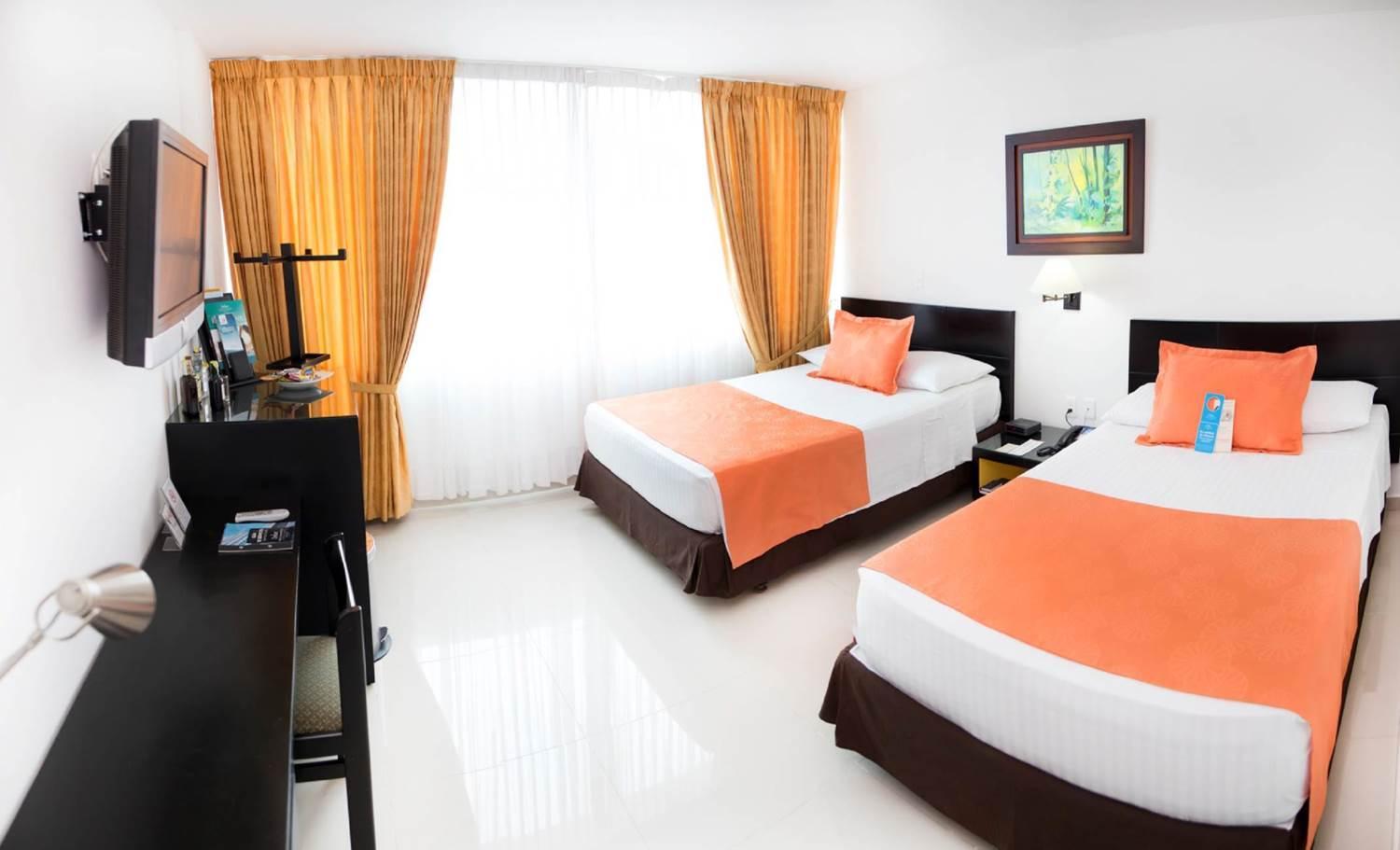 Standard Twin Room - Photo 3