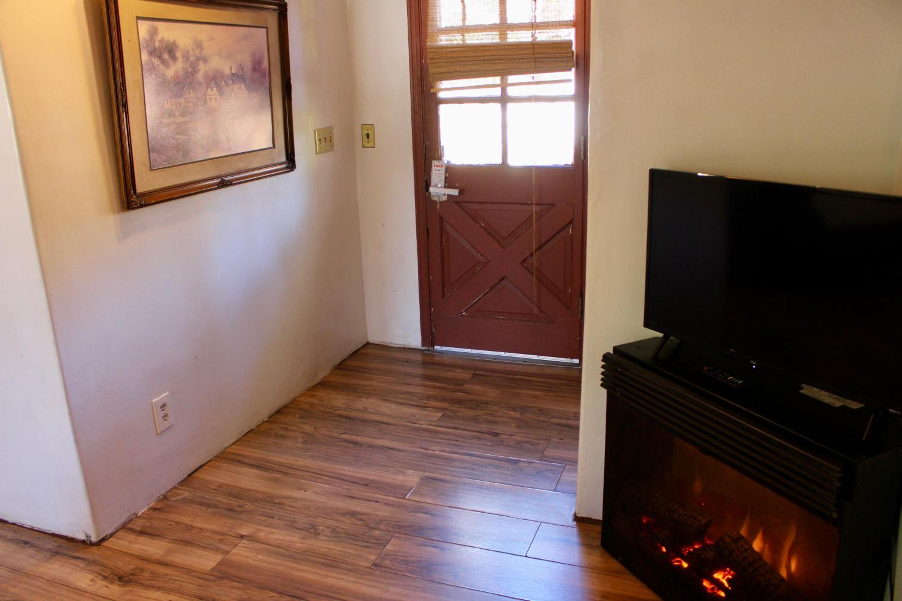 One-Bedroom House photo 3