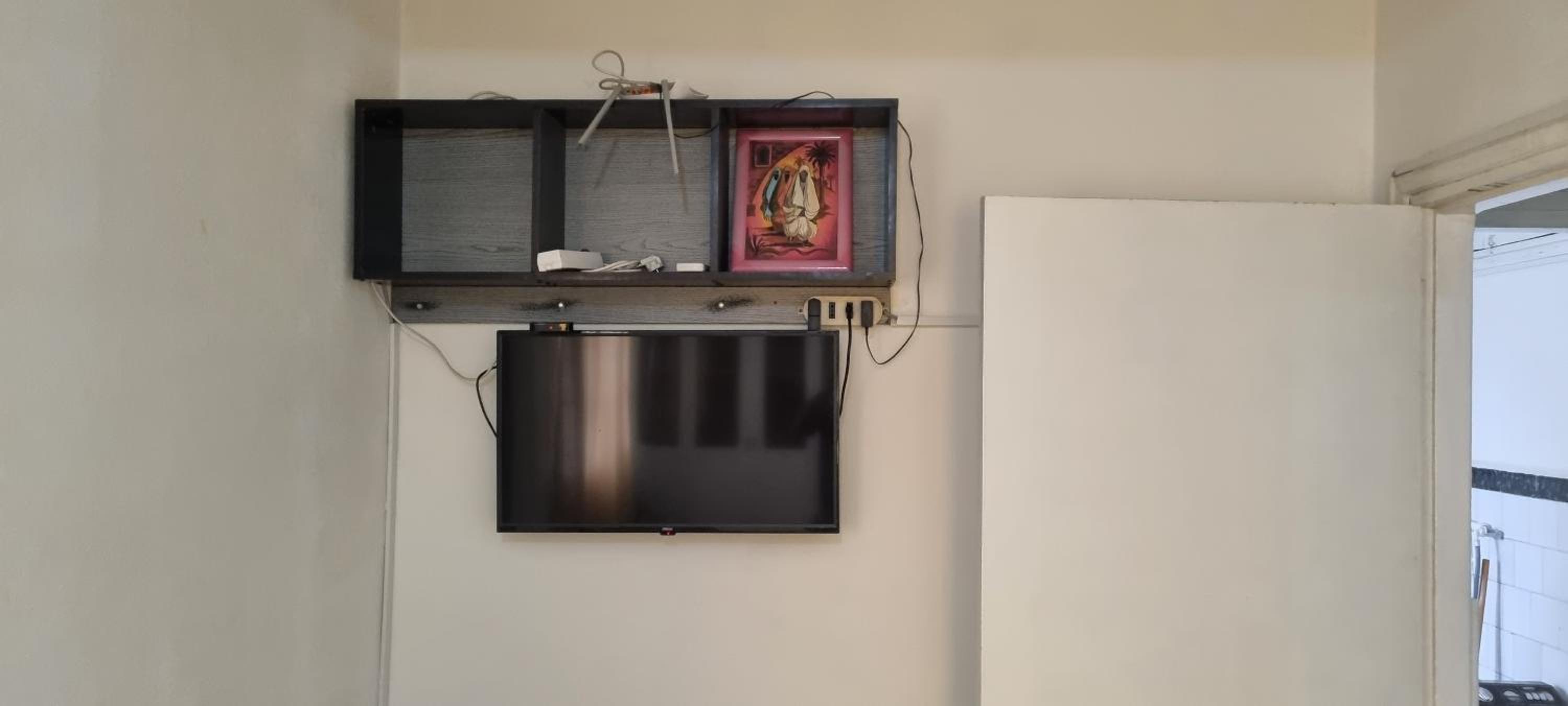 Two-Bedroom Apartment - Photo 3