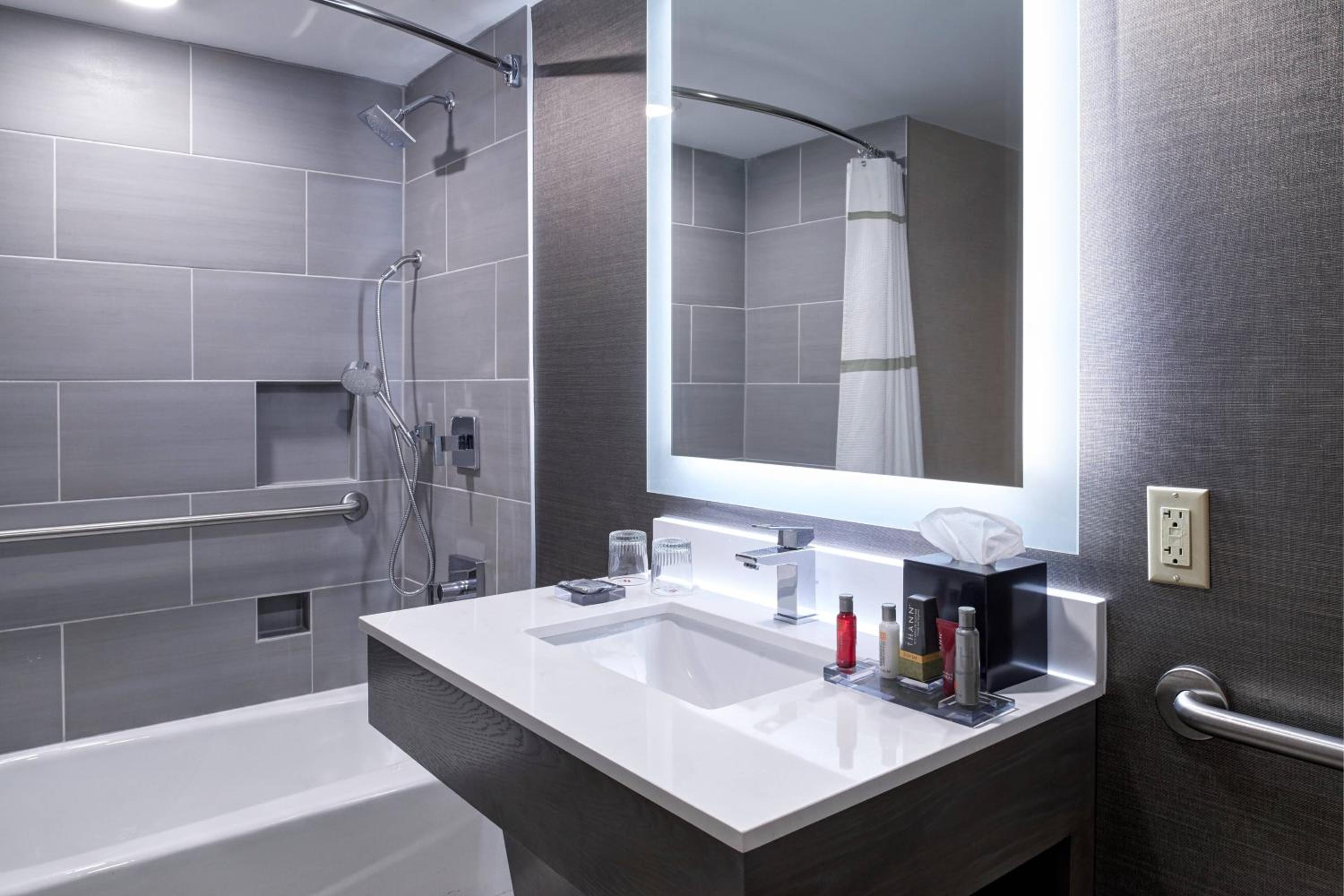 Standard Room - Photo 8