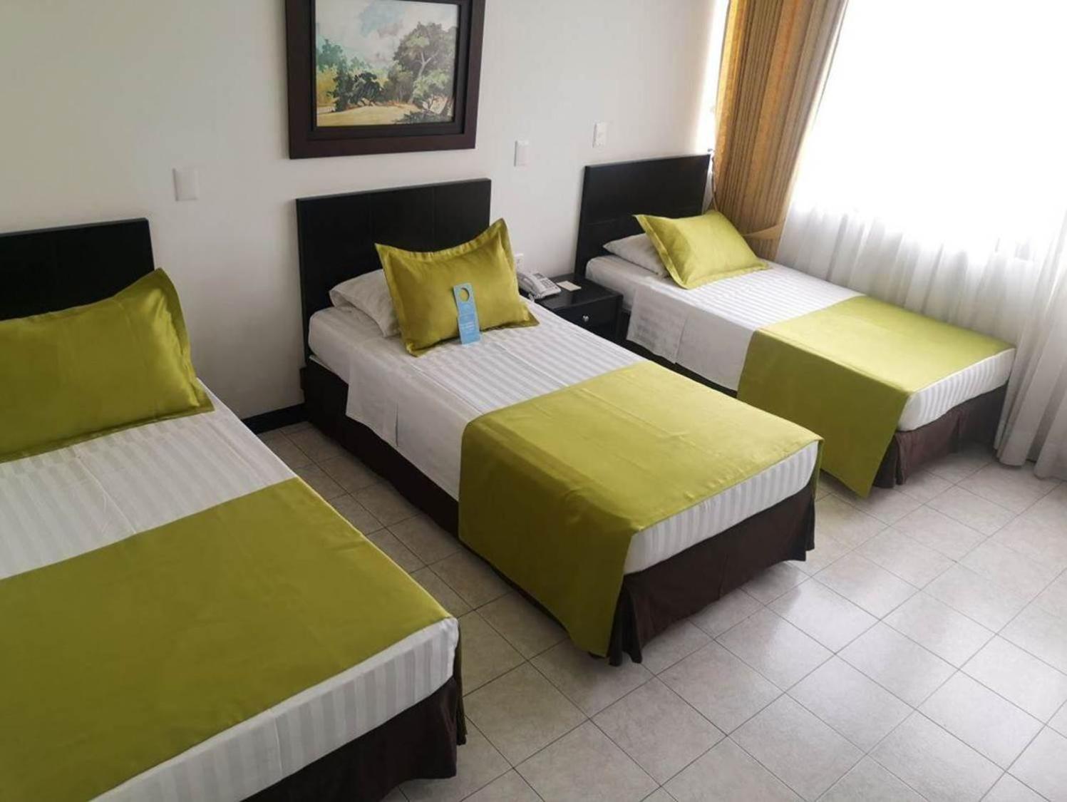 Standard Triple Room - Photo 2