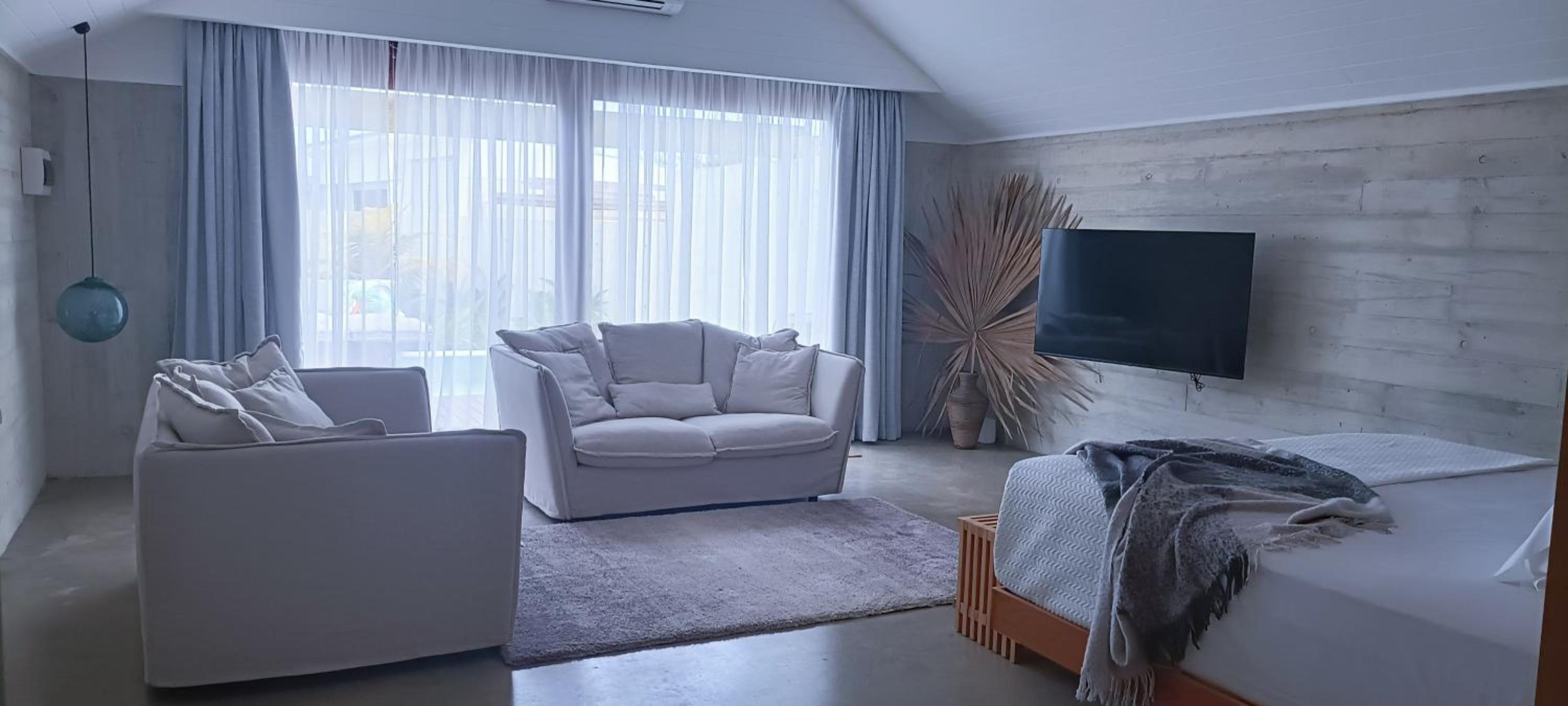 Deluxe Villa photo 2