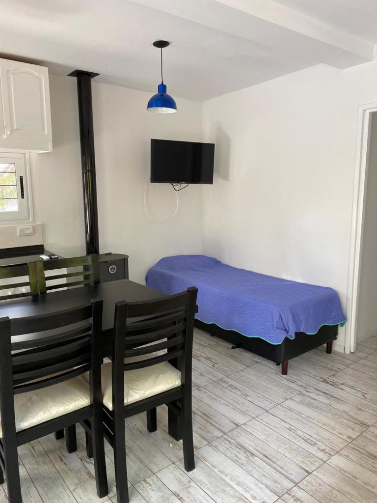 One-Bedroom House photo 1