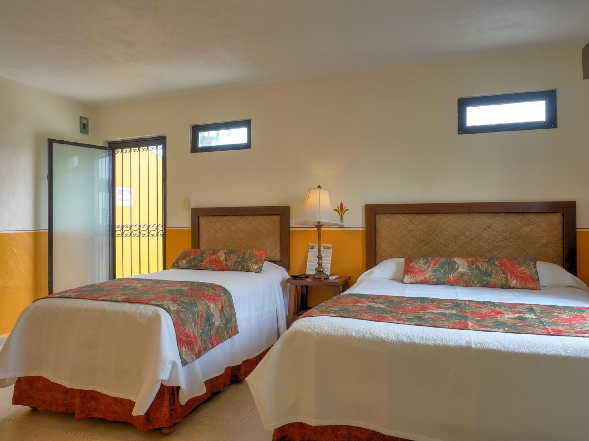 Triple Room with Terrace photo 1