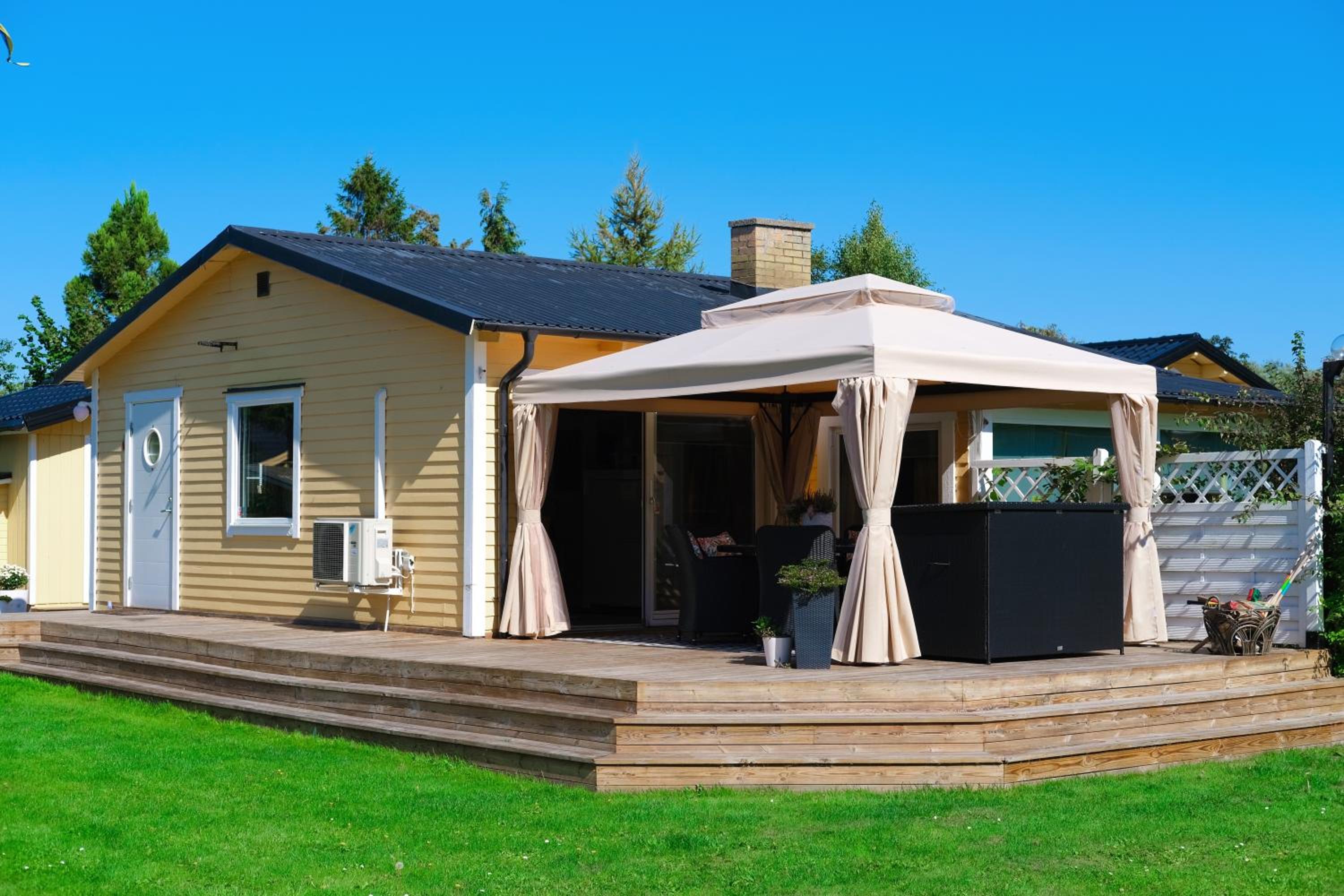 Holiday Home with Two Separate Cottages photo 2