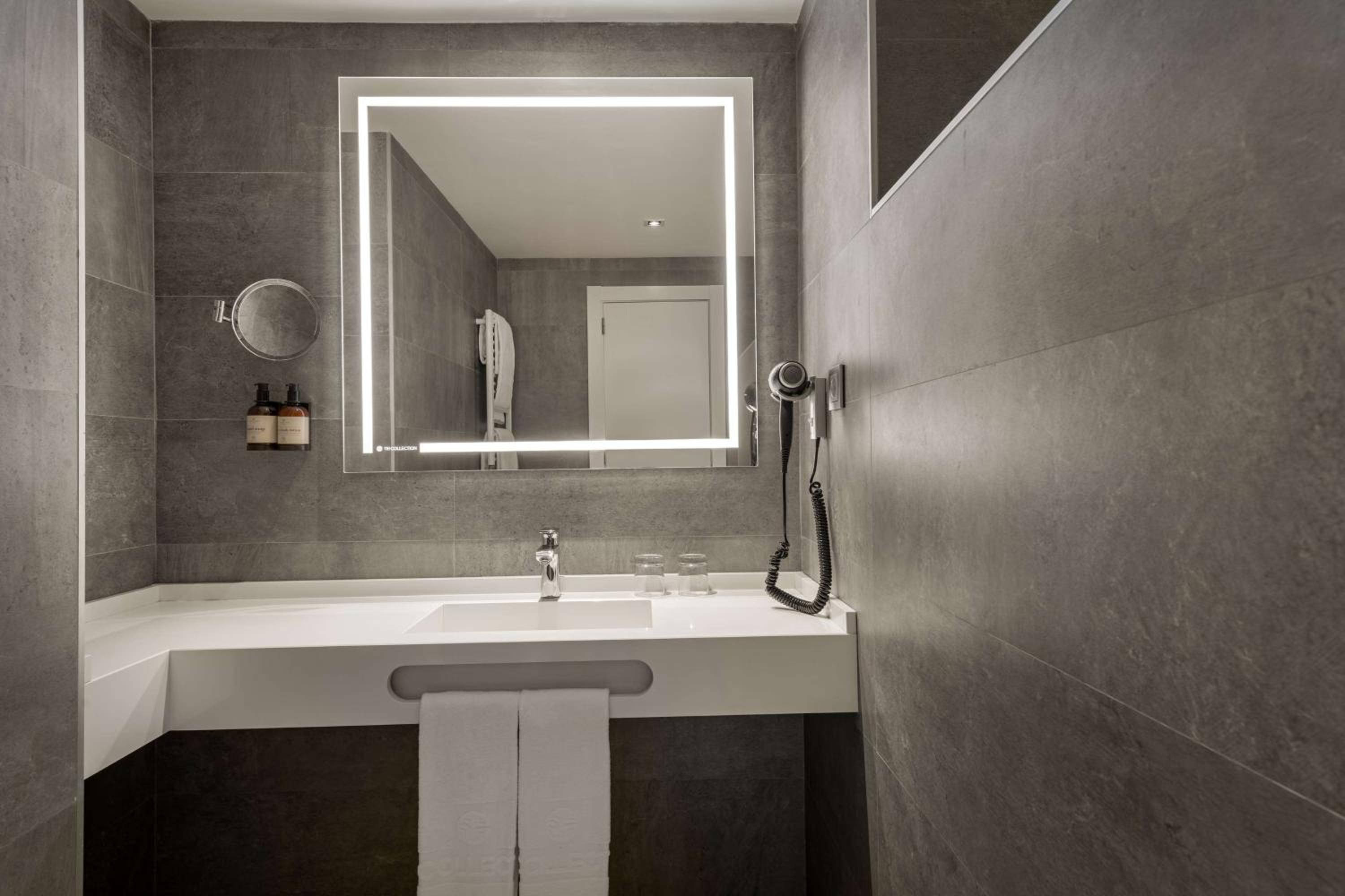 Junior Suite - Photo 1