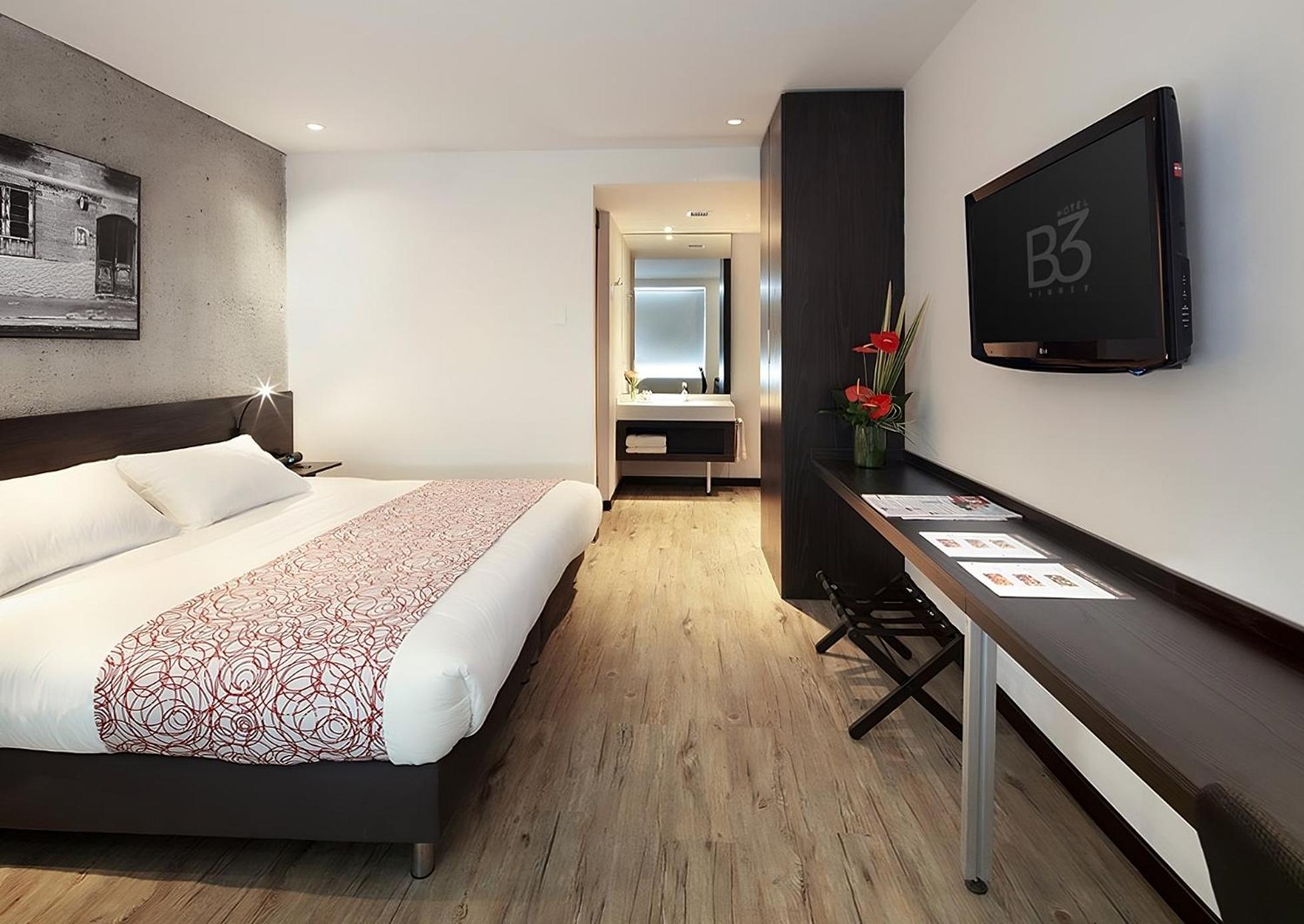 King Suite - Photo 2