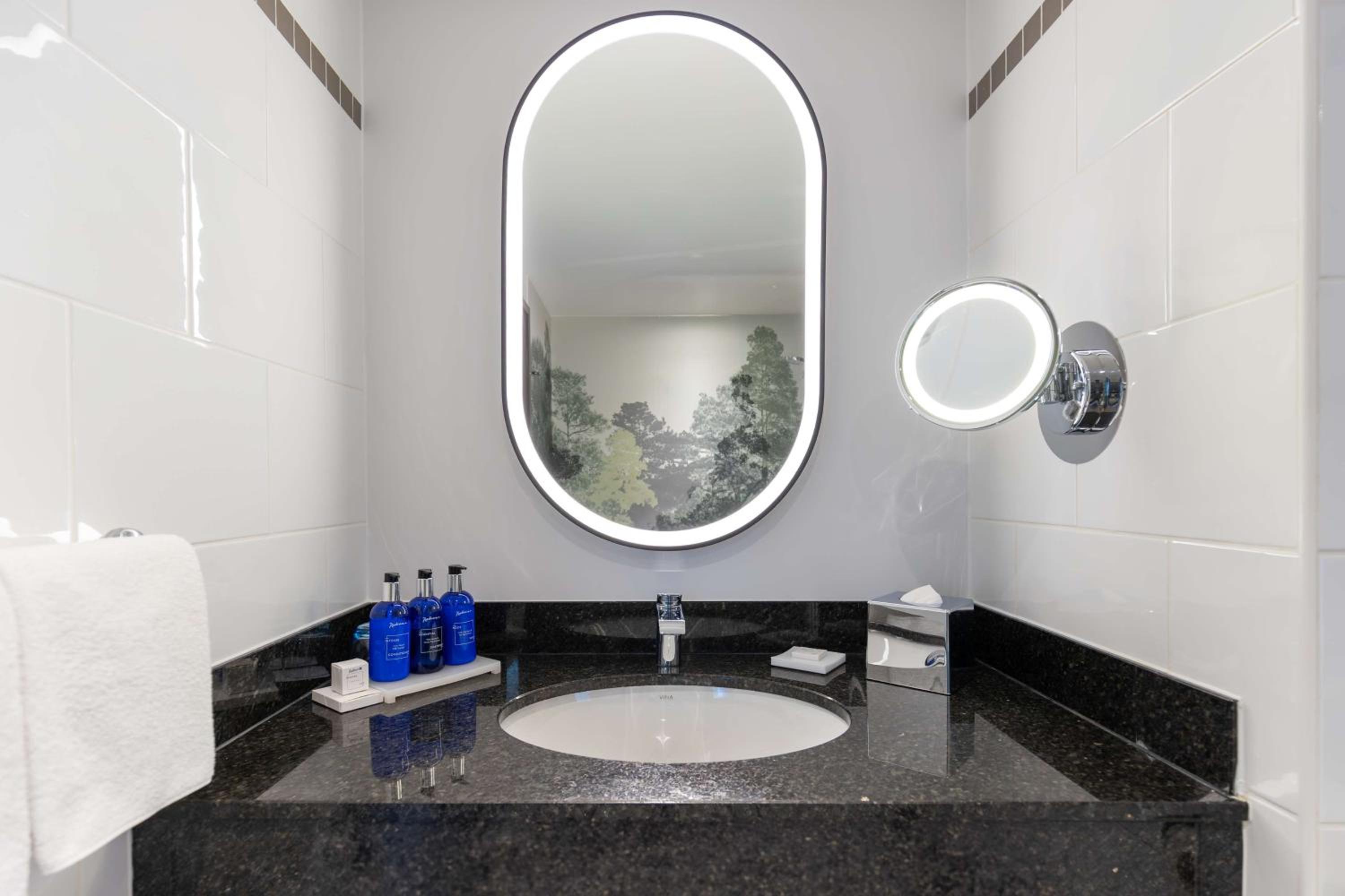 Superior Room - Photo 8