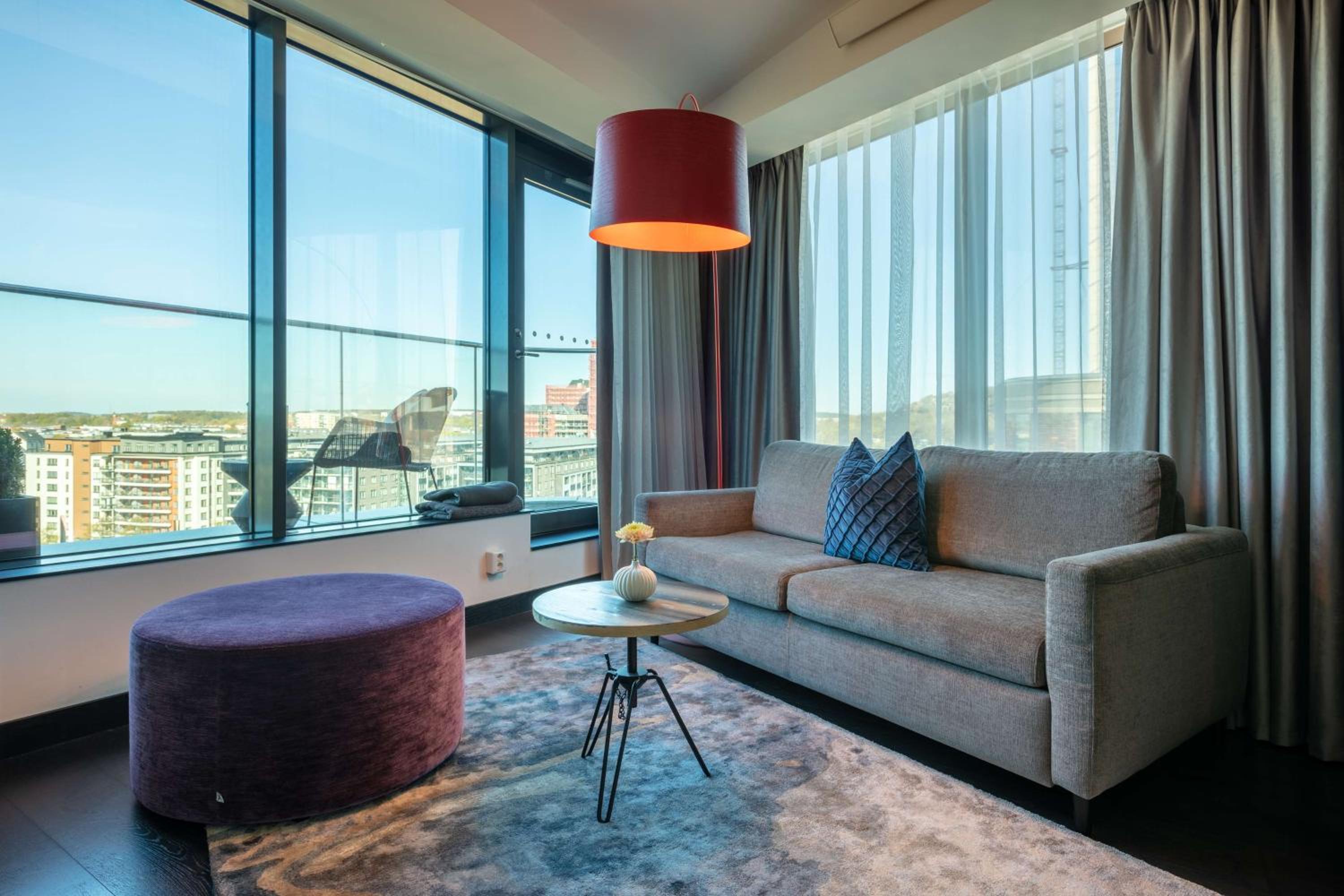 Junior Suite with Balcony thumbnail 5