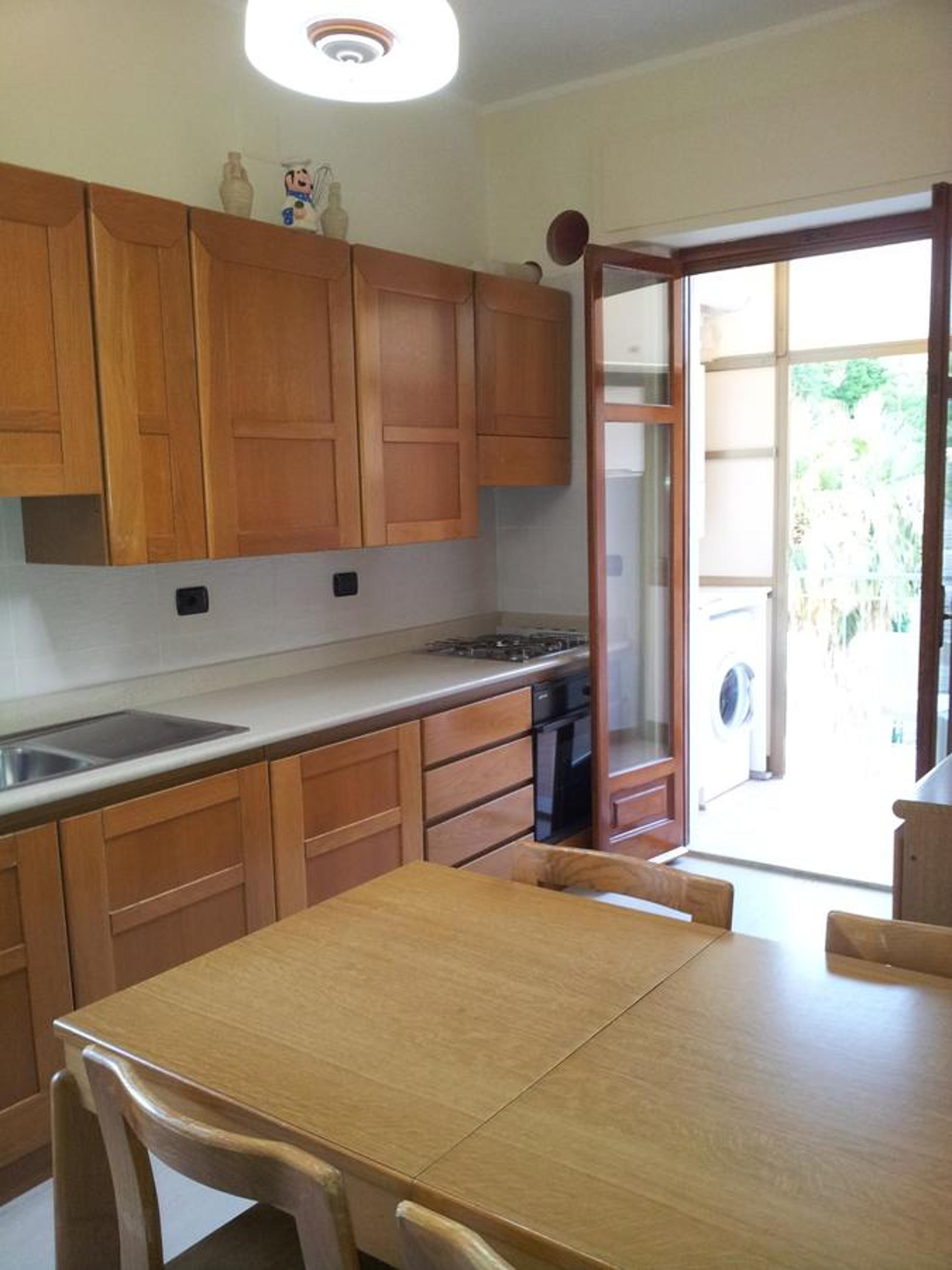 Two-Bedroom Apartment with Balcony - Photo 4