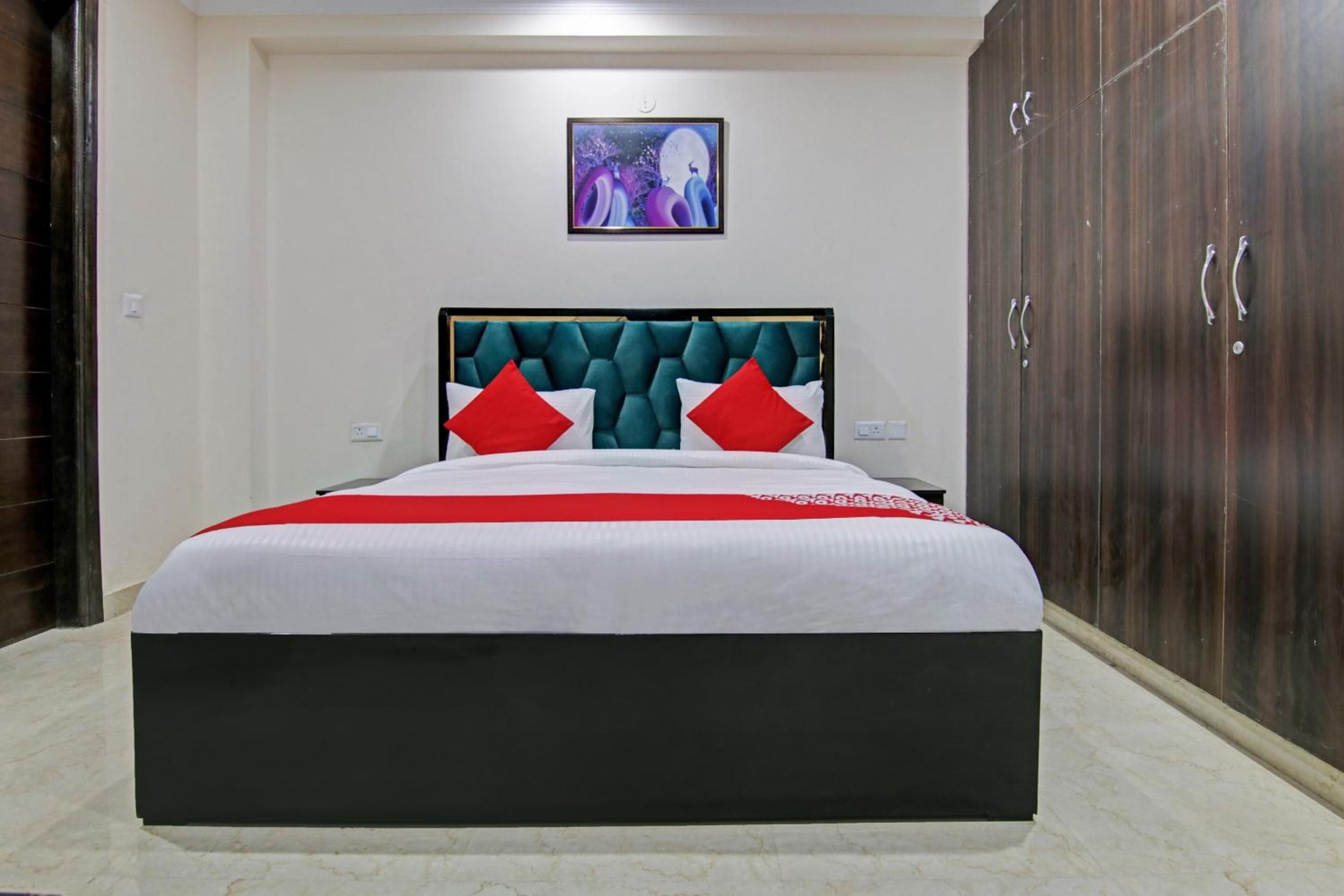 Deluxe Double Room photo 3