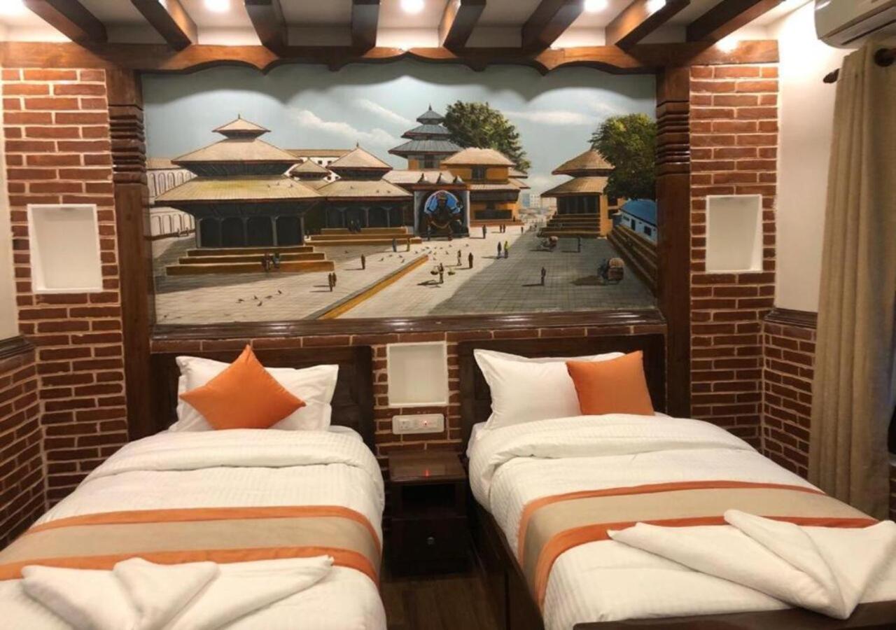Deluxe Double or Twin Room photo 1