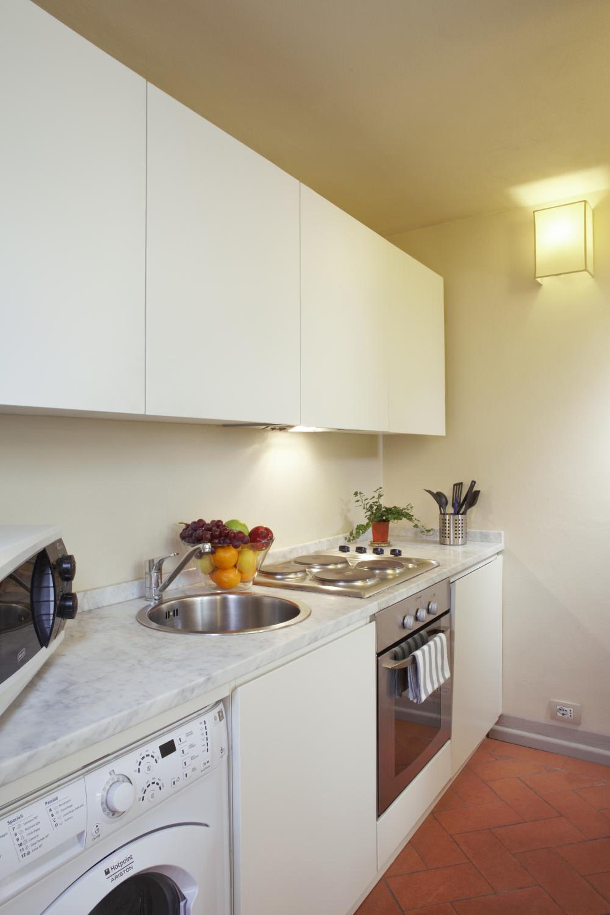 Large One-Bedroom Apartment with Terrace (3 Adults) photo 3