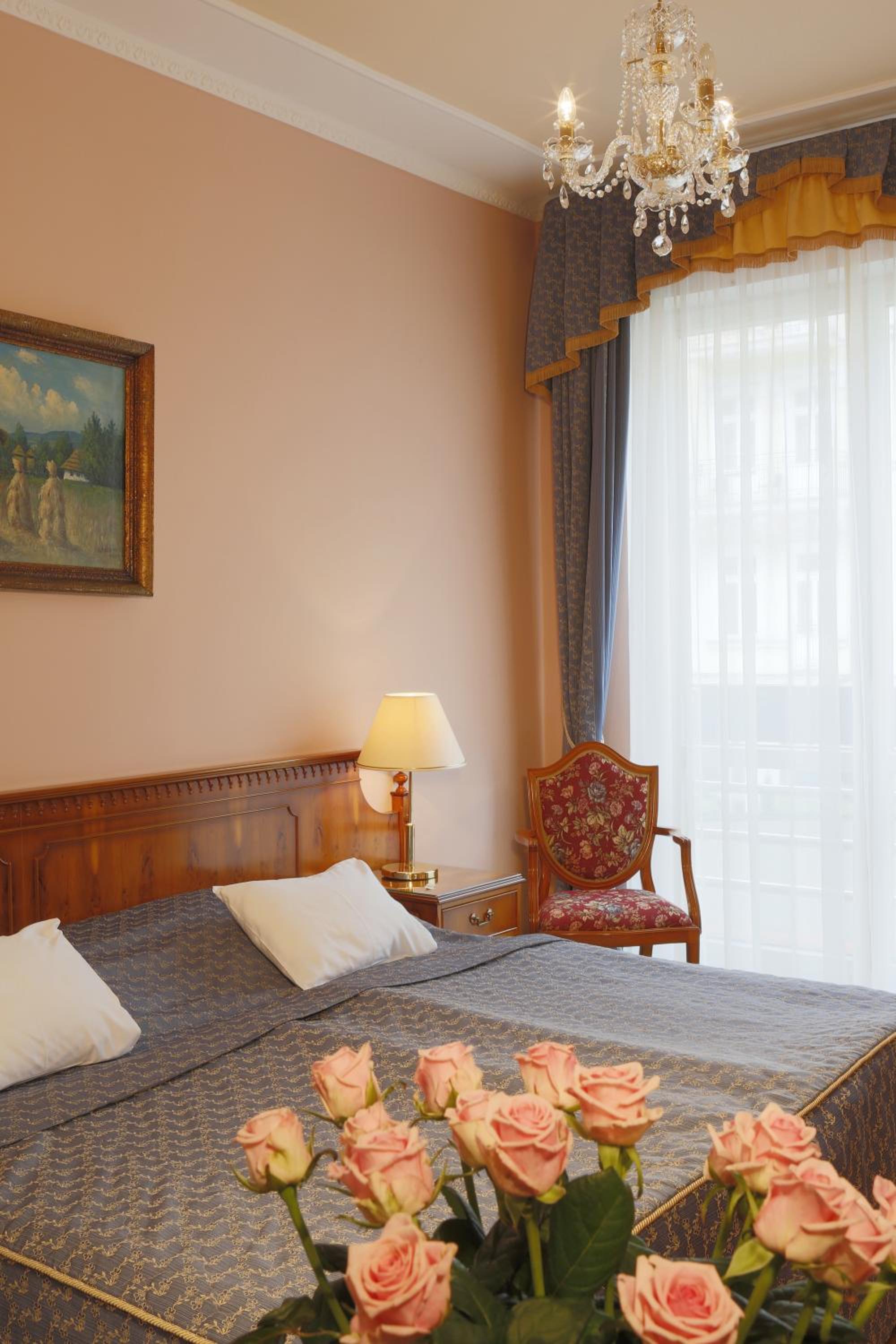 Suite - Photo 6