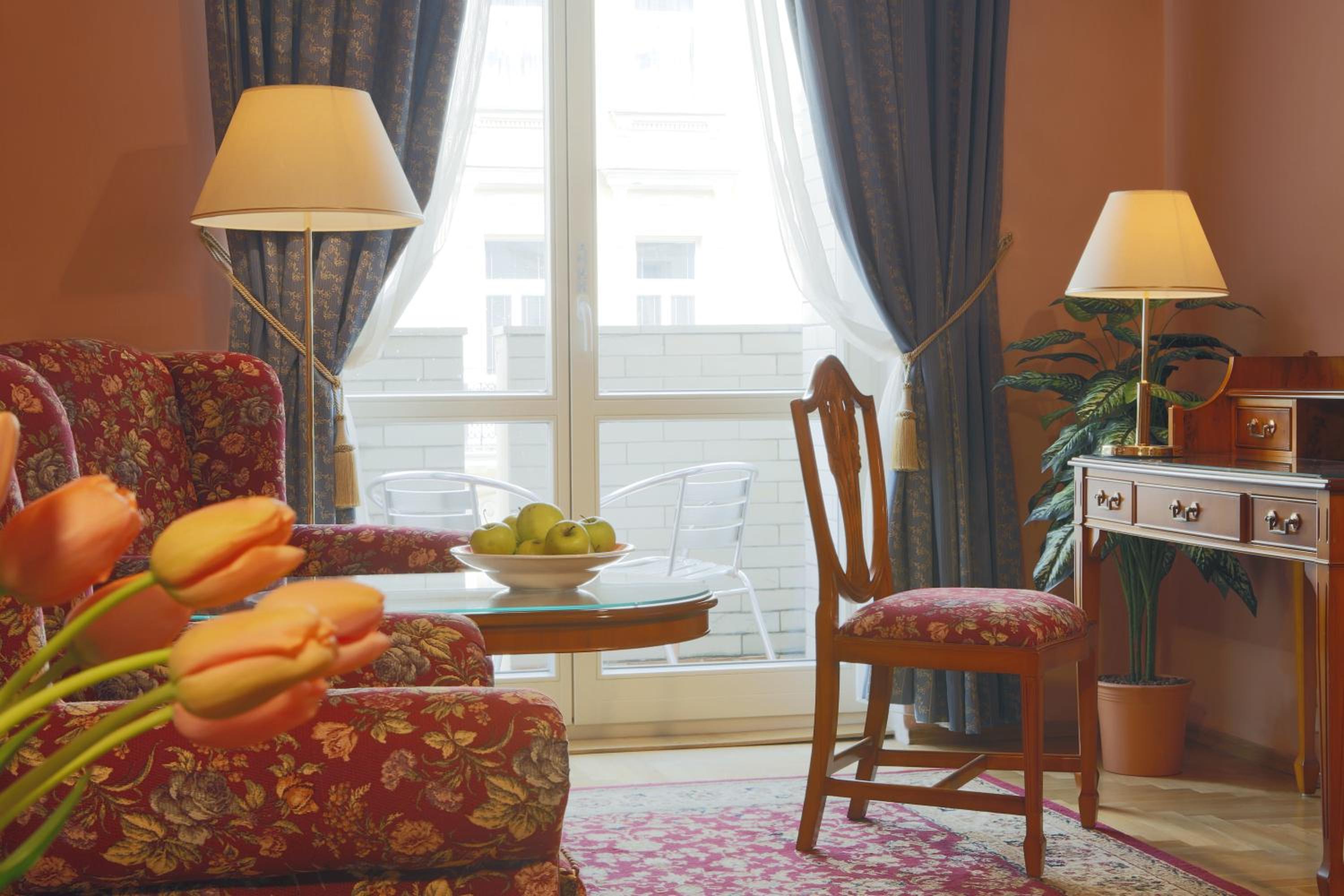 Suite - Photo 4