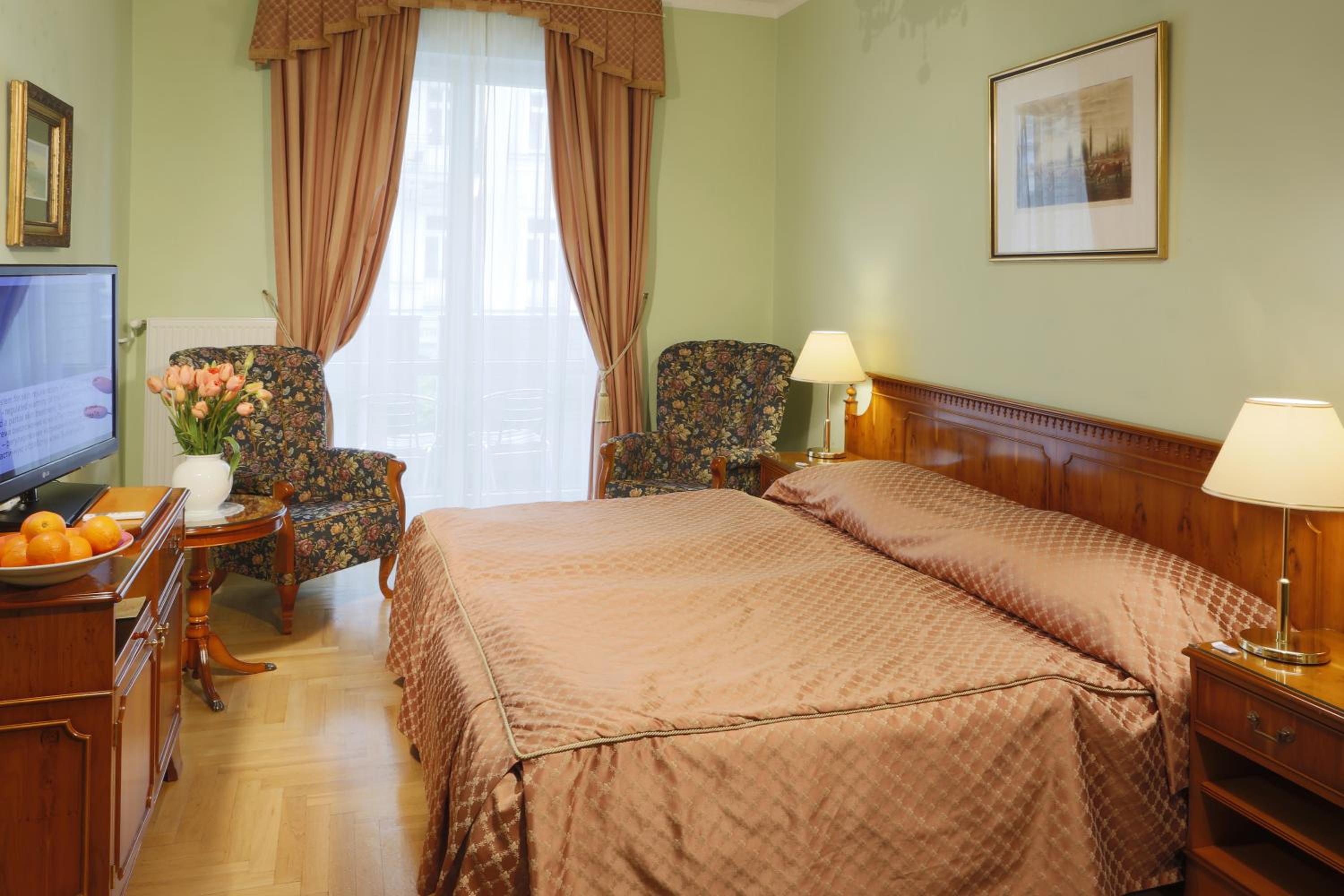 Double Room - Photo 1