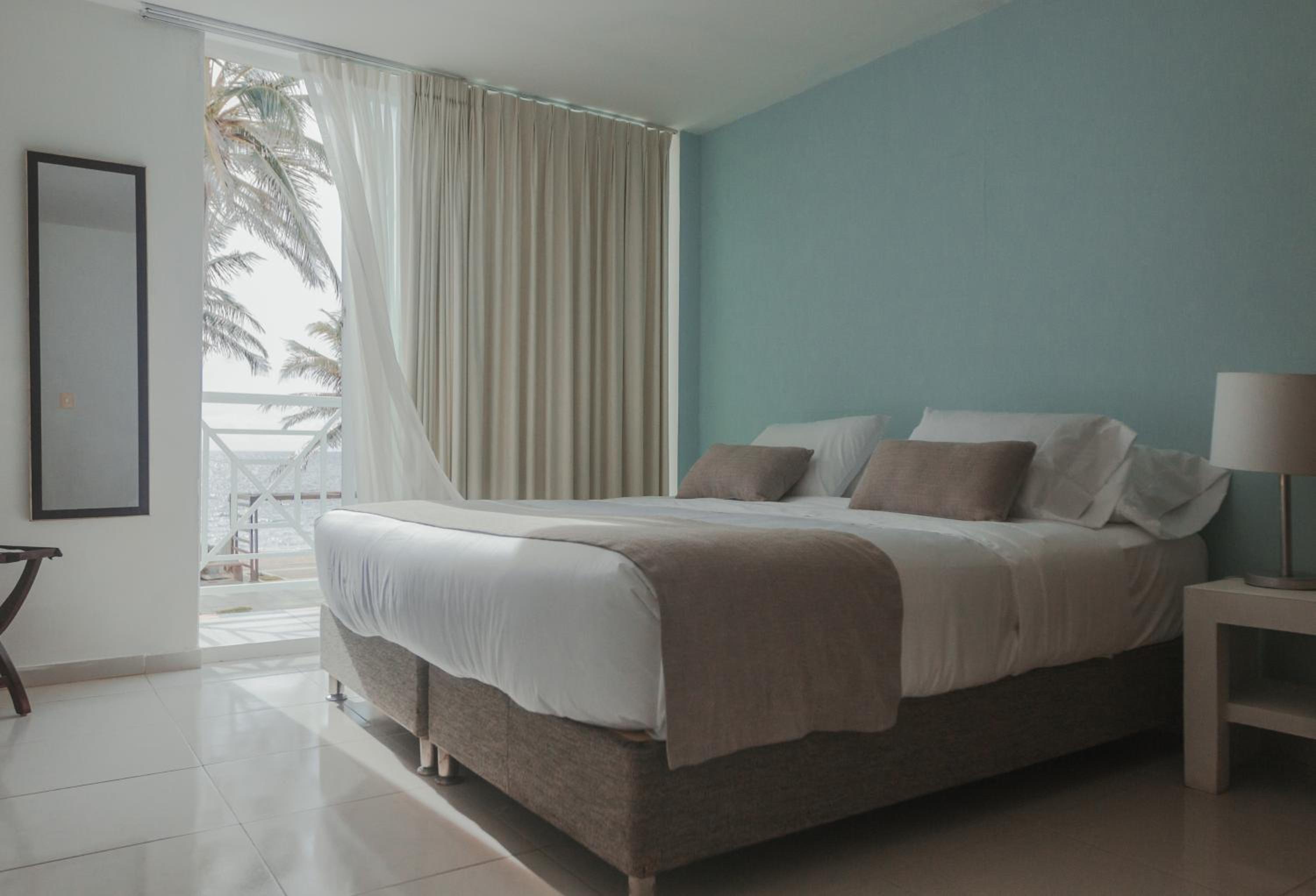 Family Room with Sea View photo 1