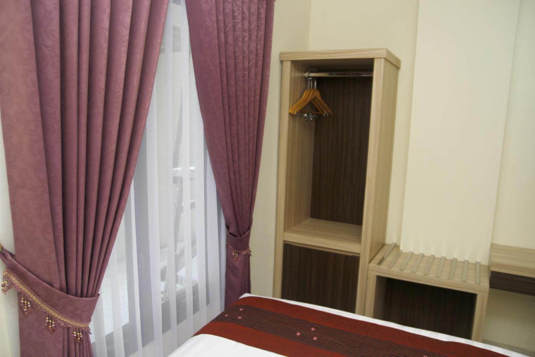 Standard Queen Room photo 2