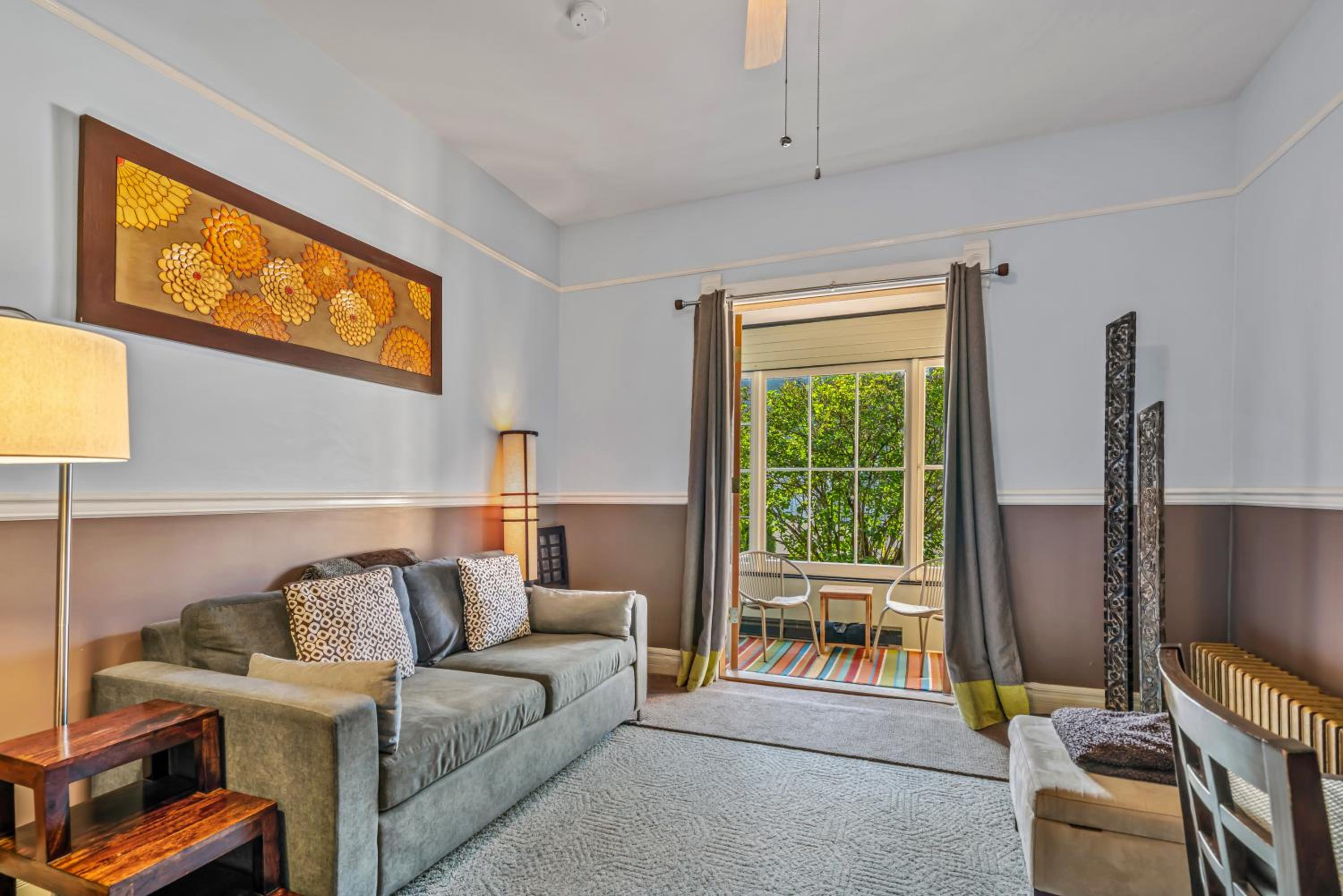 Deluxe King Suite