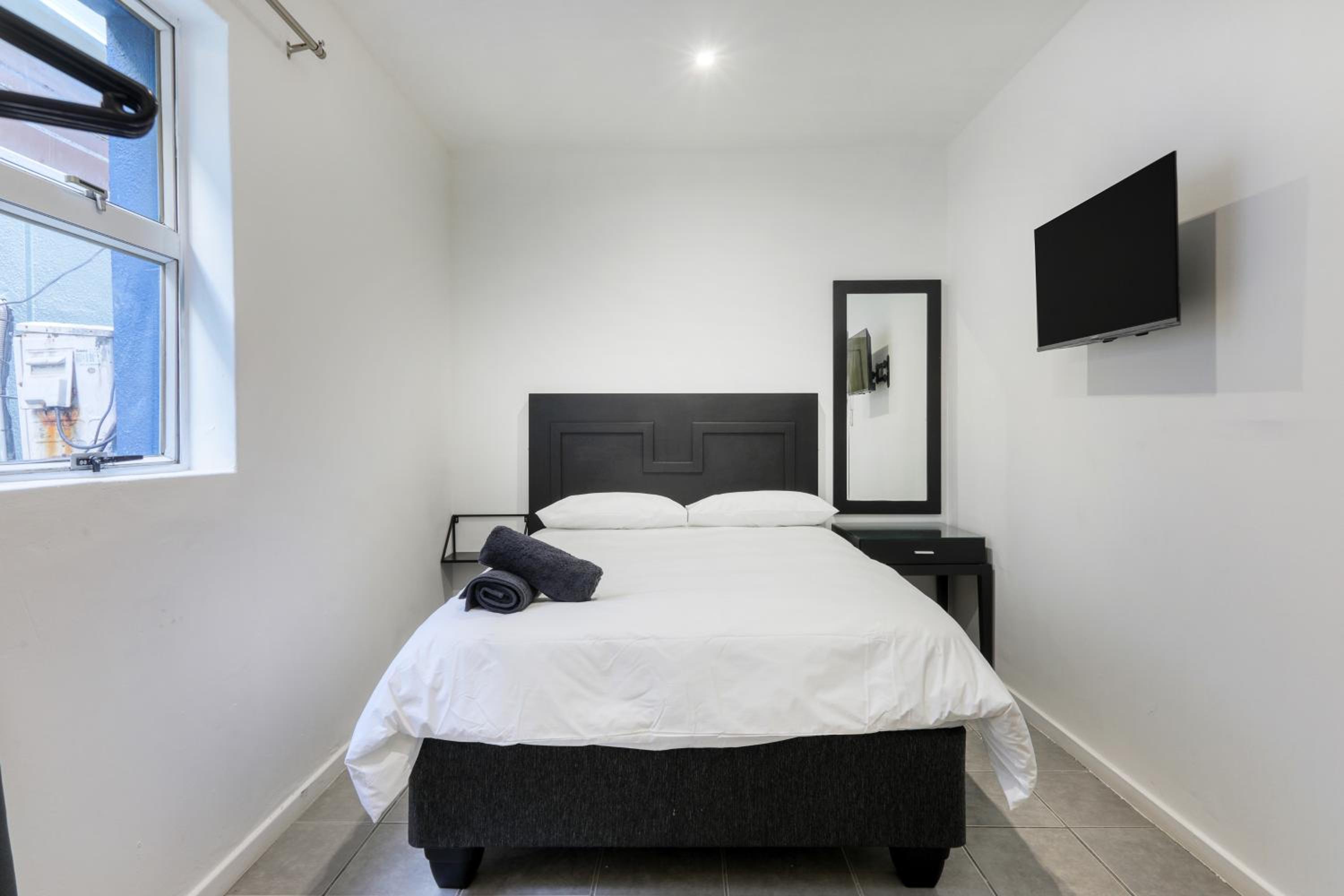 Double Room - Photo 20