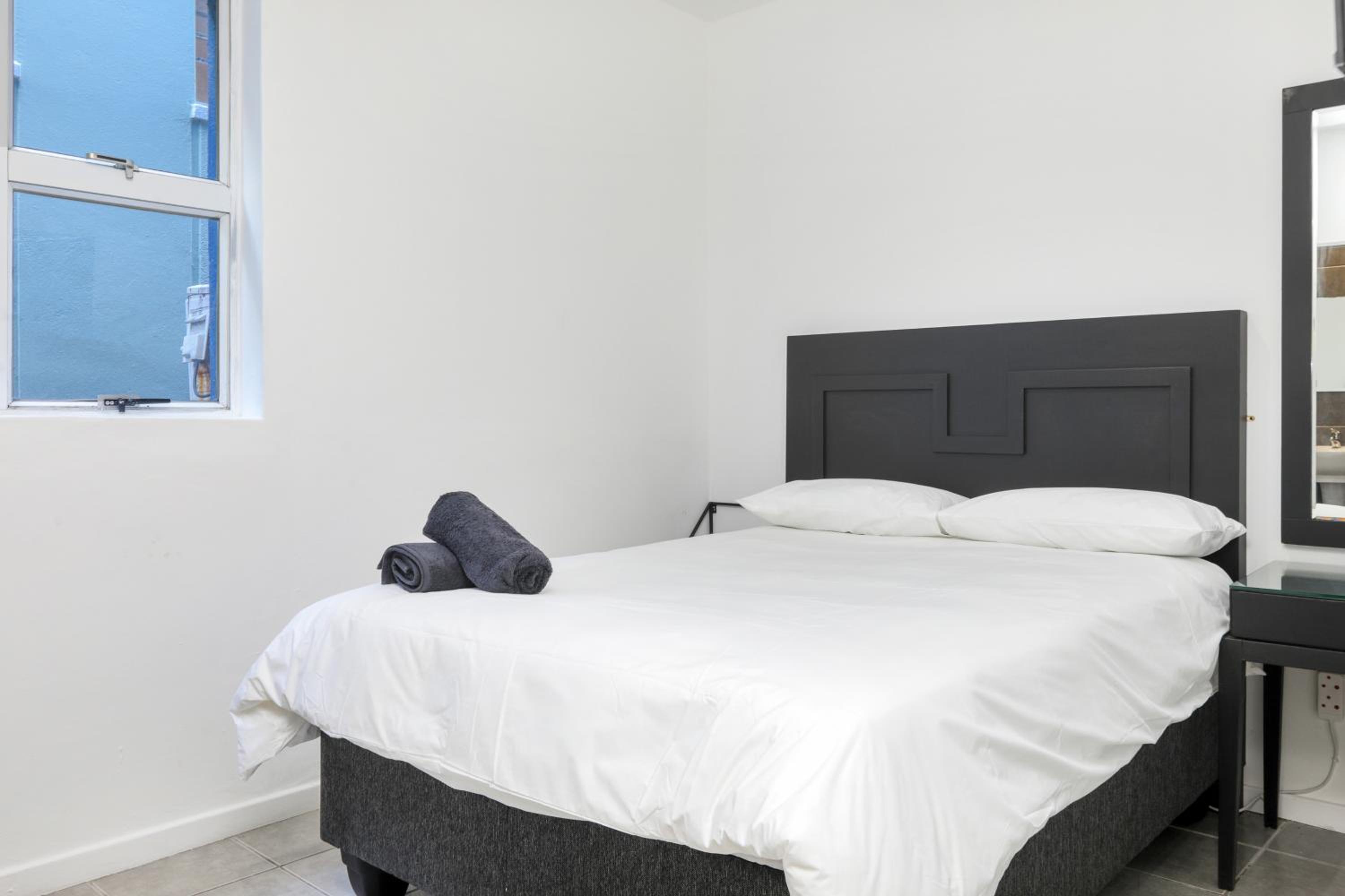 Double Room - Photo 21