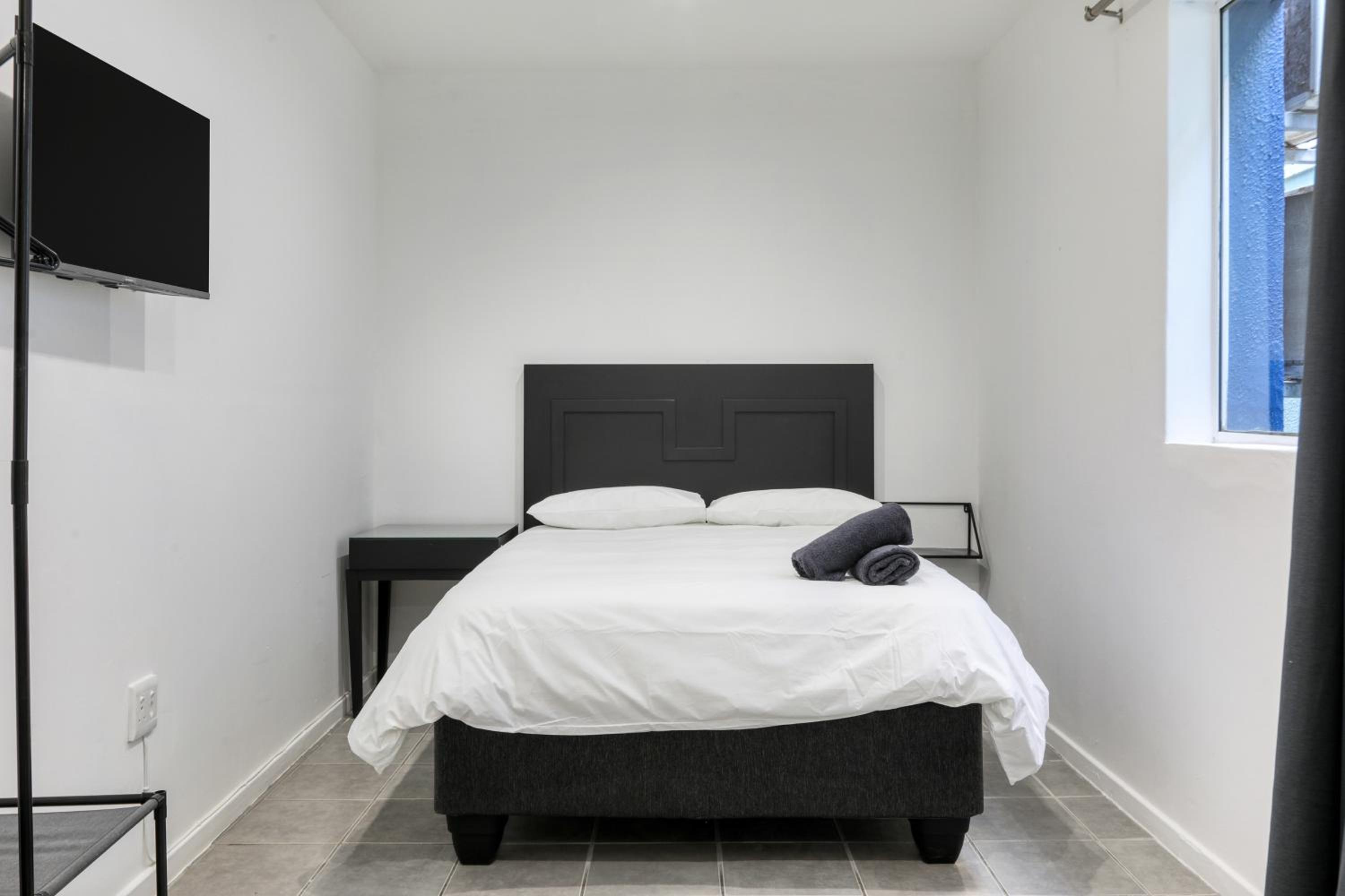Double Room - Photo 2