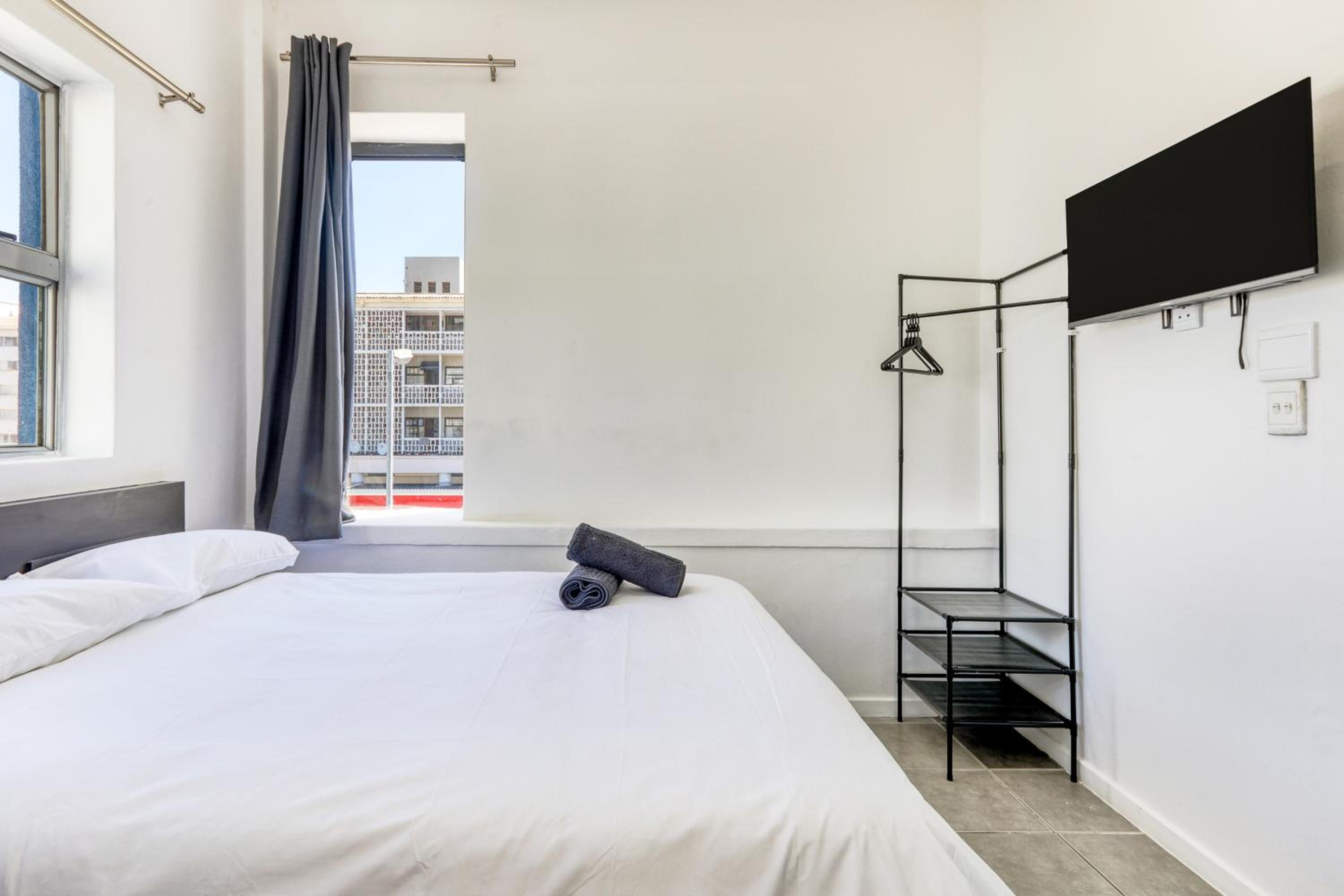 Double Room - Photo 14