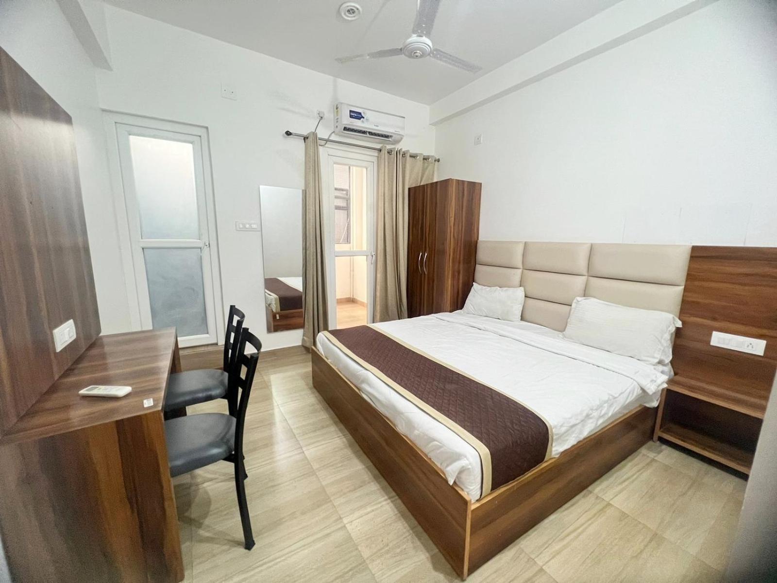 Deluxe Double Room photo 2