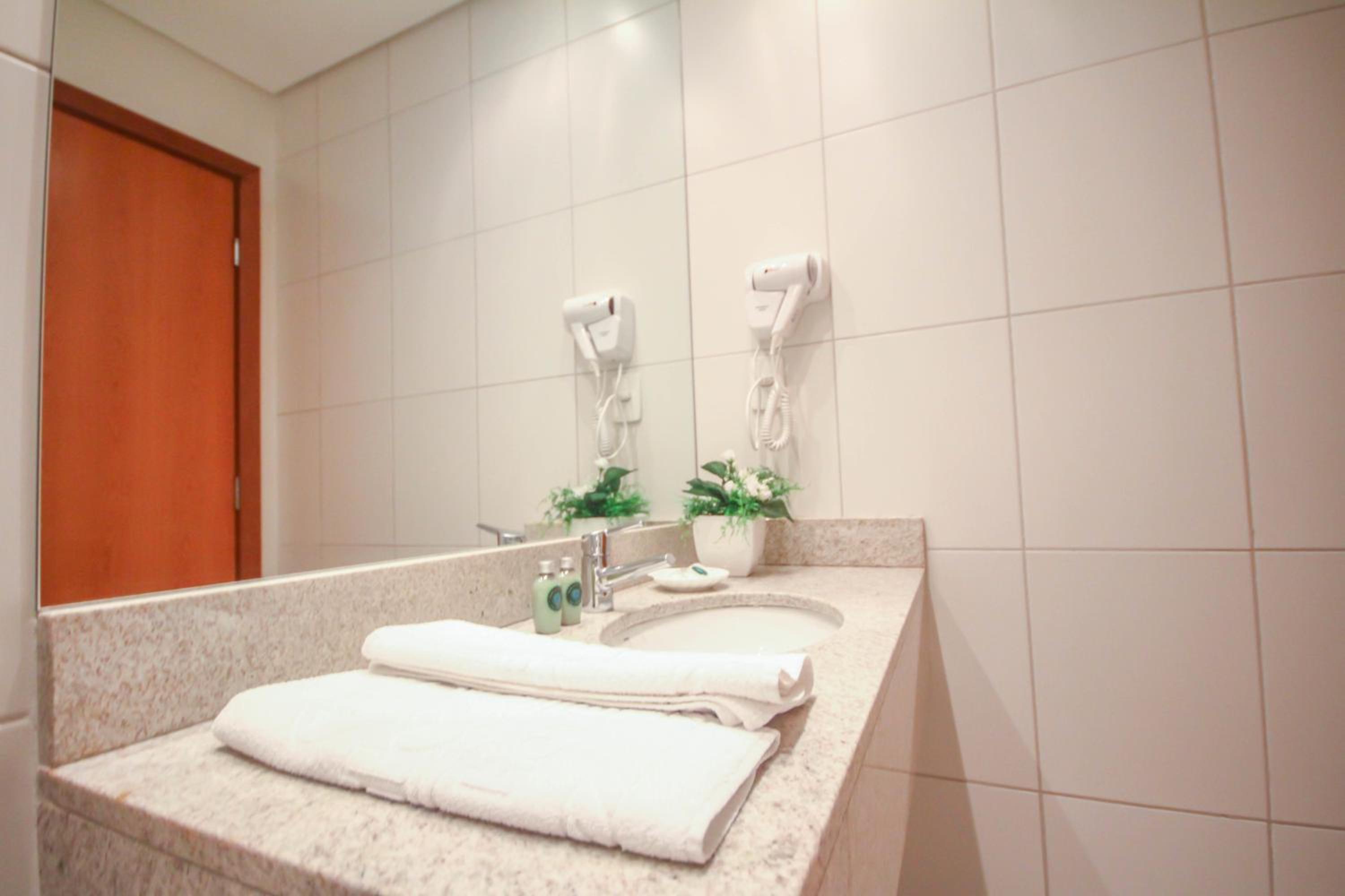 Suite with Spa Bath photo 2