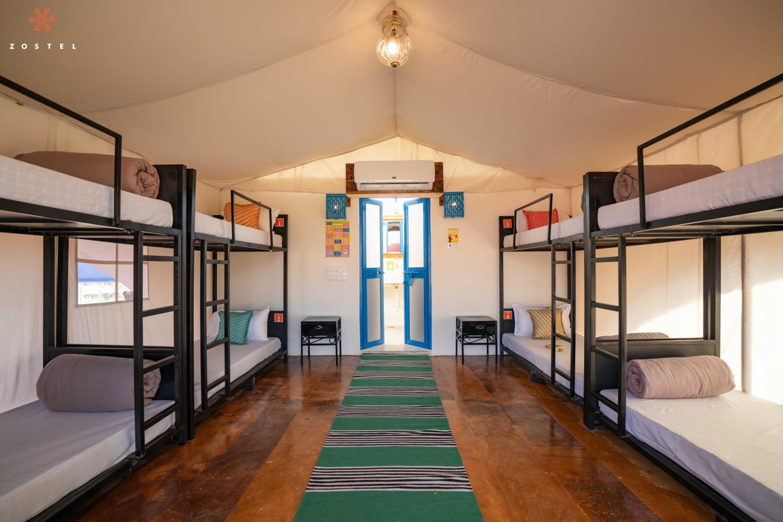 Bed in 8 Bed Mixed Dorm with a porch (Tent) photo 1