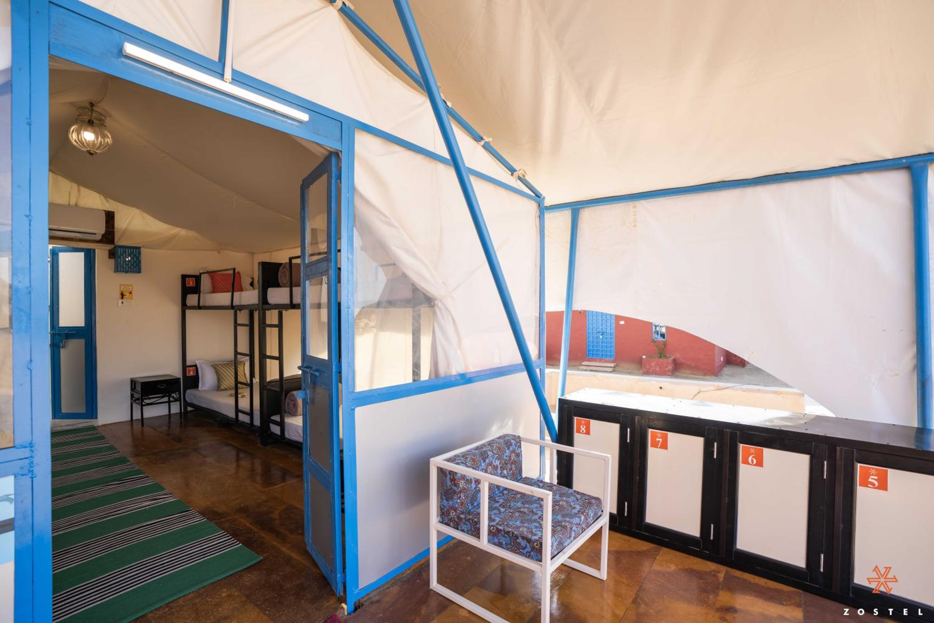 Bed in 8 Bed Mixed Dorm with a porch (Tent) photo 3