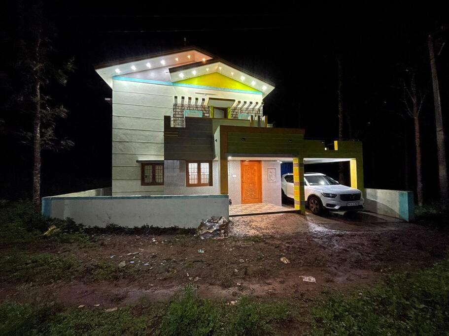 Three-Bedroom Villa photo 3