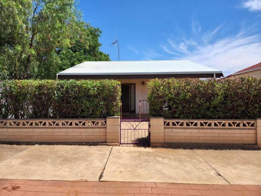 Two-Bedroom House photo 2
