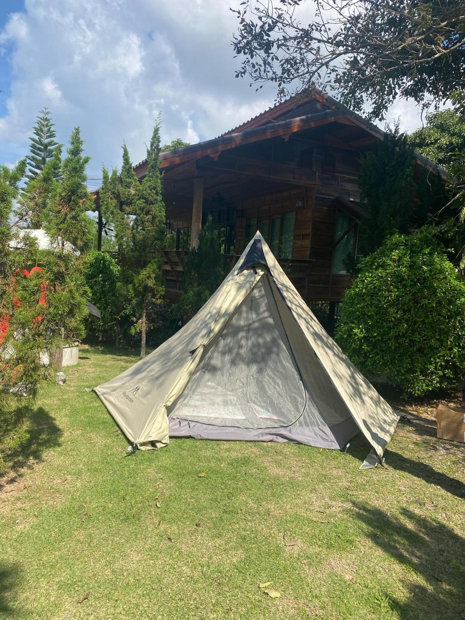 Deluxe Double Room with Balcony - Photo 41
