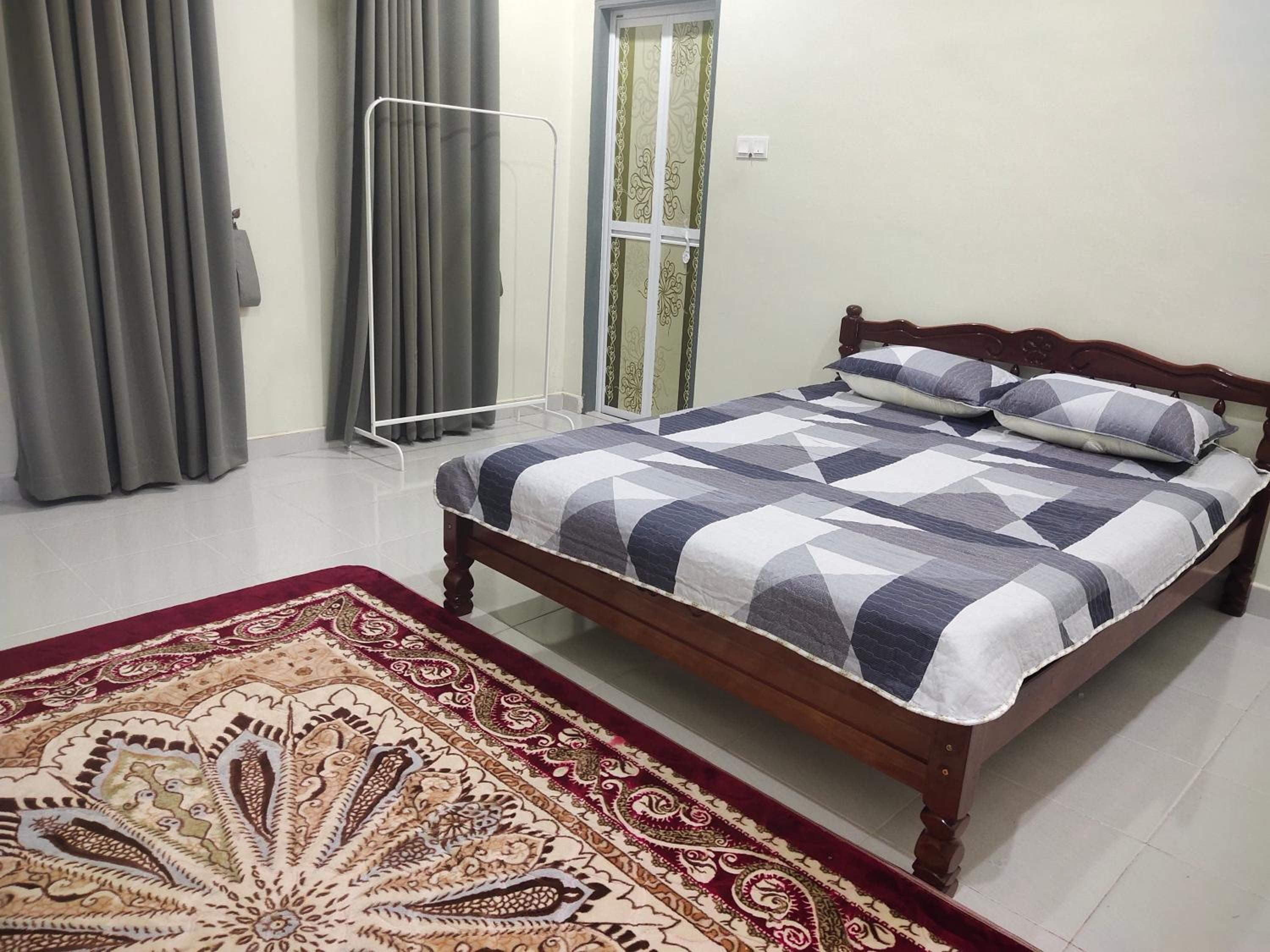 Three-Bedroom House photo 1