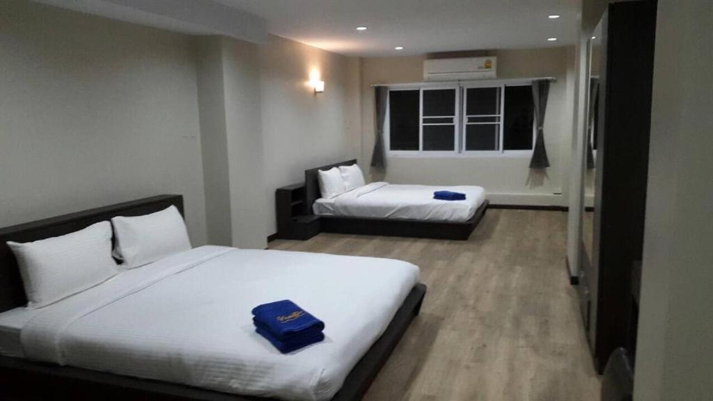 Deluxe Family Suite photo 3
