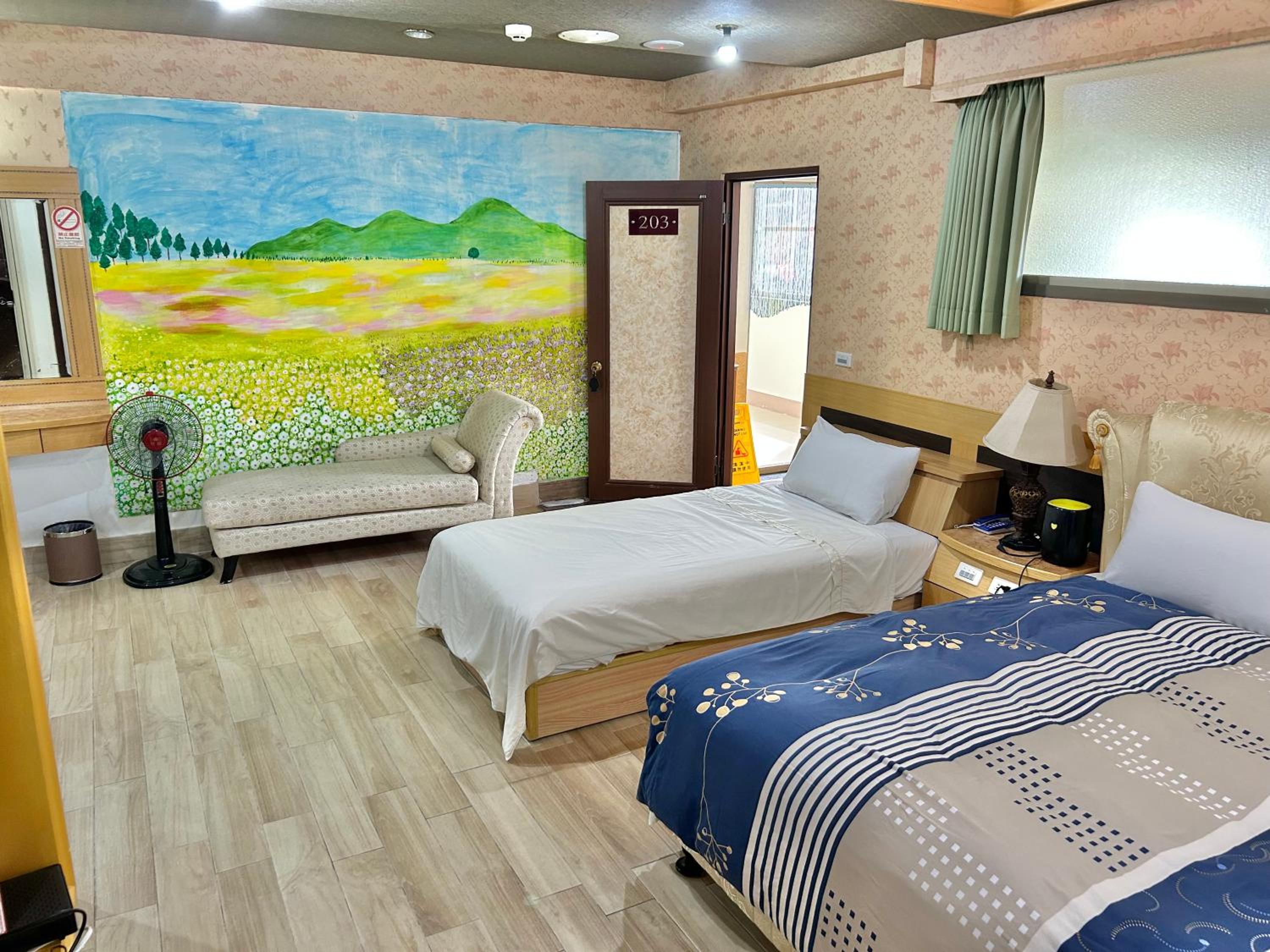 Triple Room with Private Bathroom photo 3