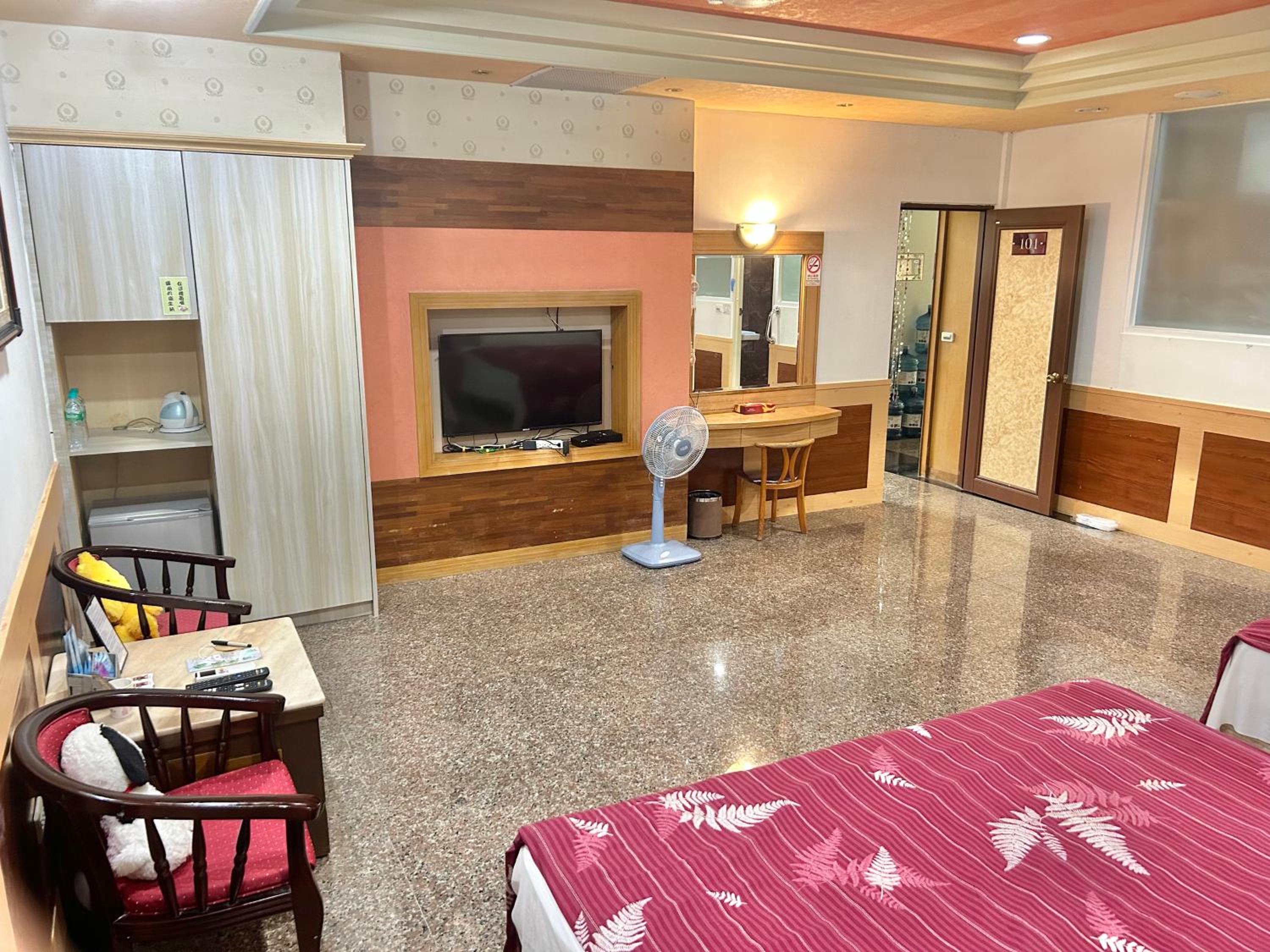 Quadruple Room with Bathroom photo 2