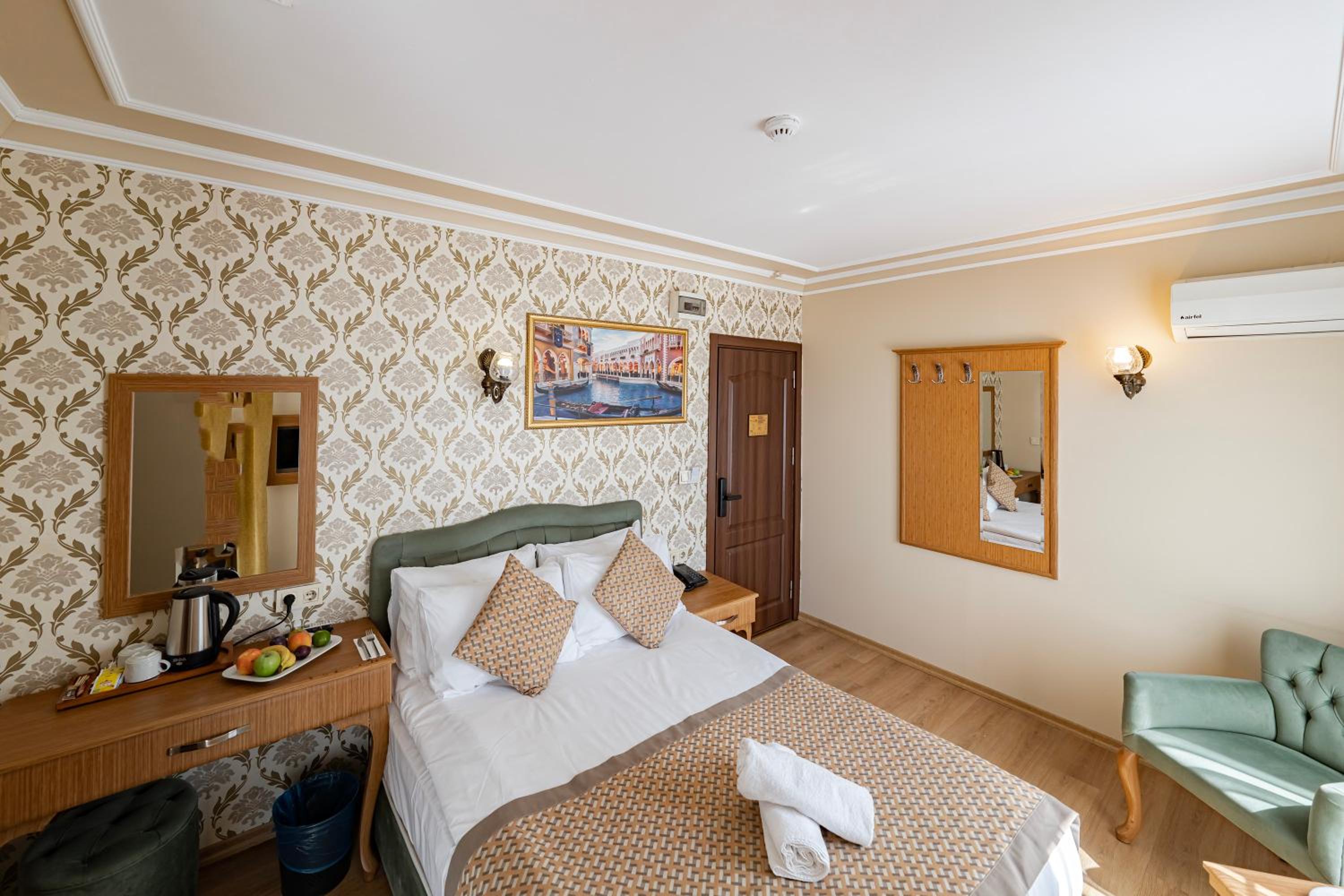 Economy Double Room - Photo 1