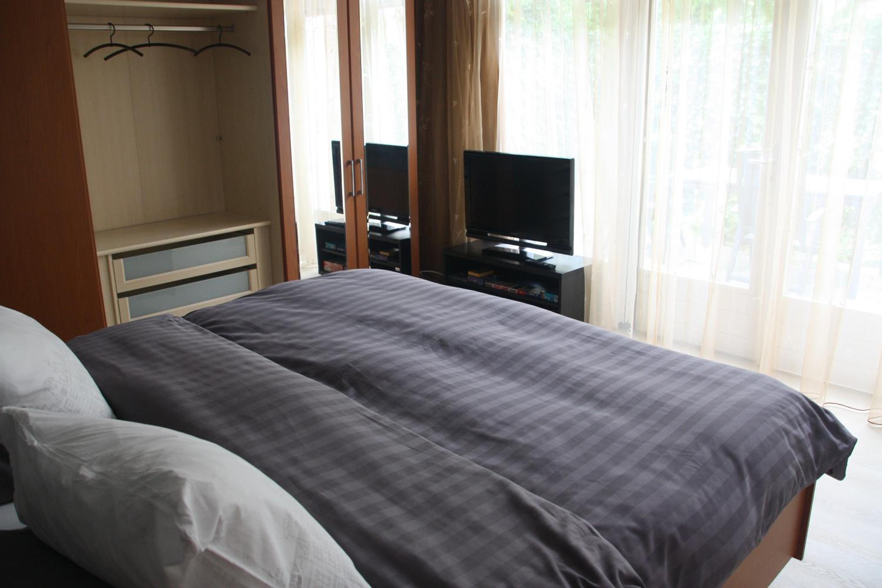 Deluxe King Room - Photo 3