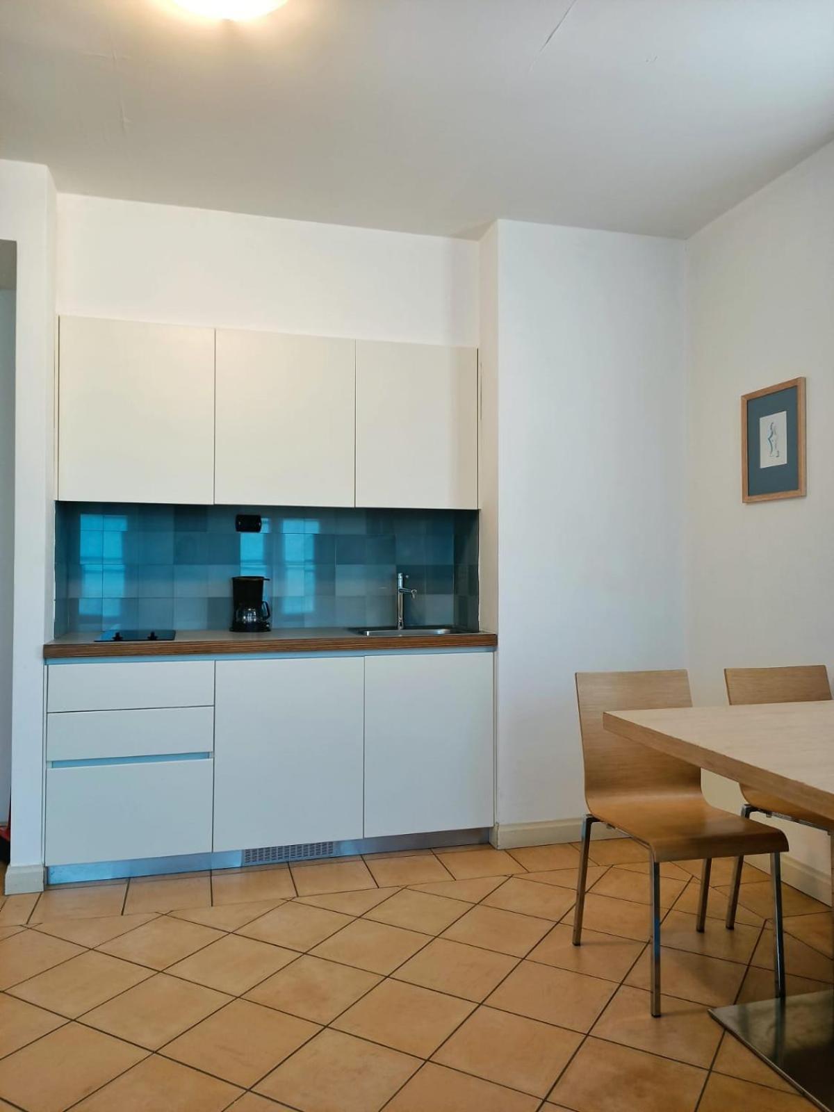 One-Bedroom Apartment photo 2