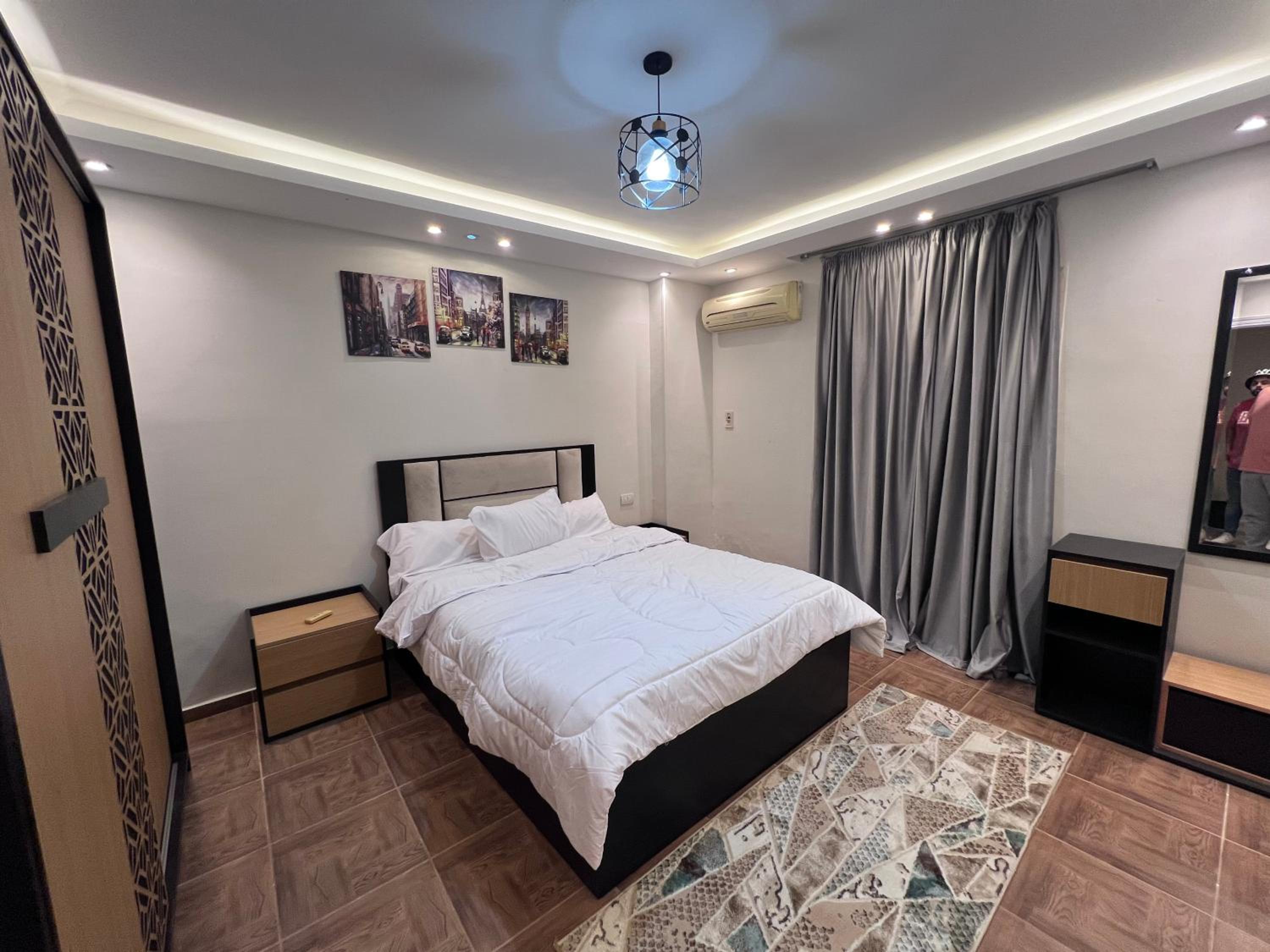 Three-Bedroom Apartment photo 2