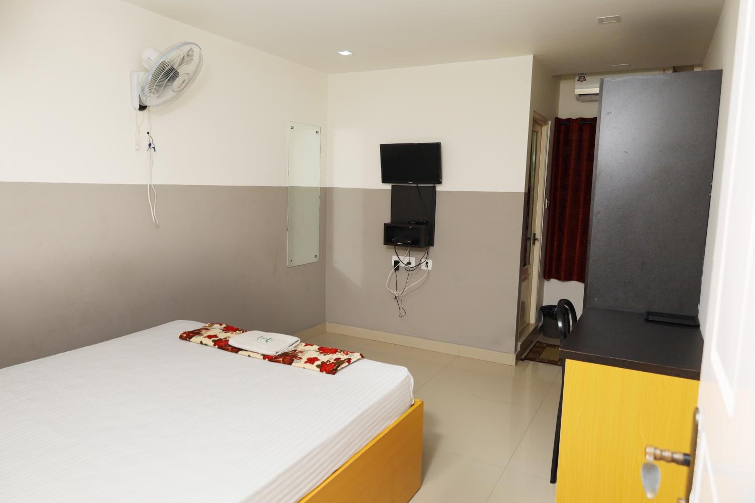 Deluxe Double Room photo 2