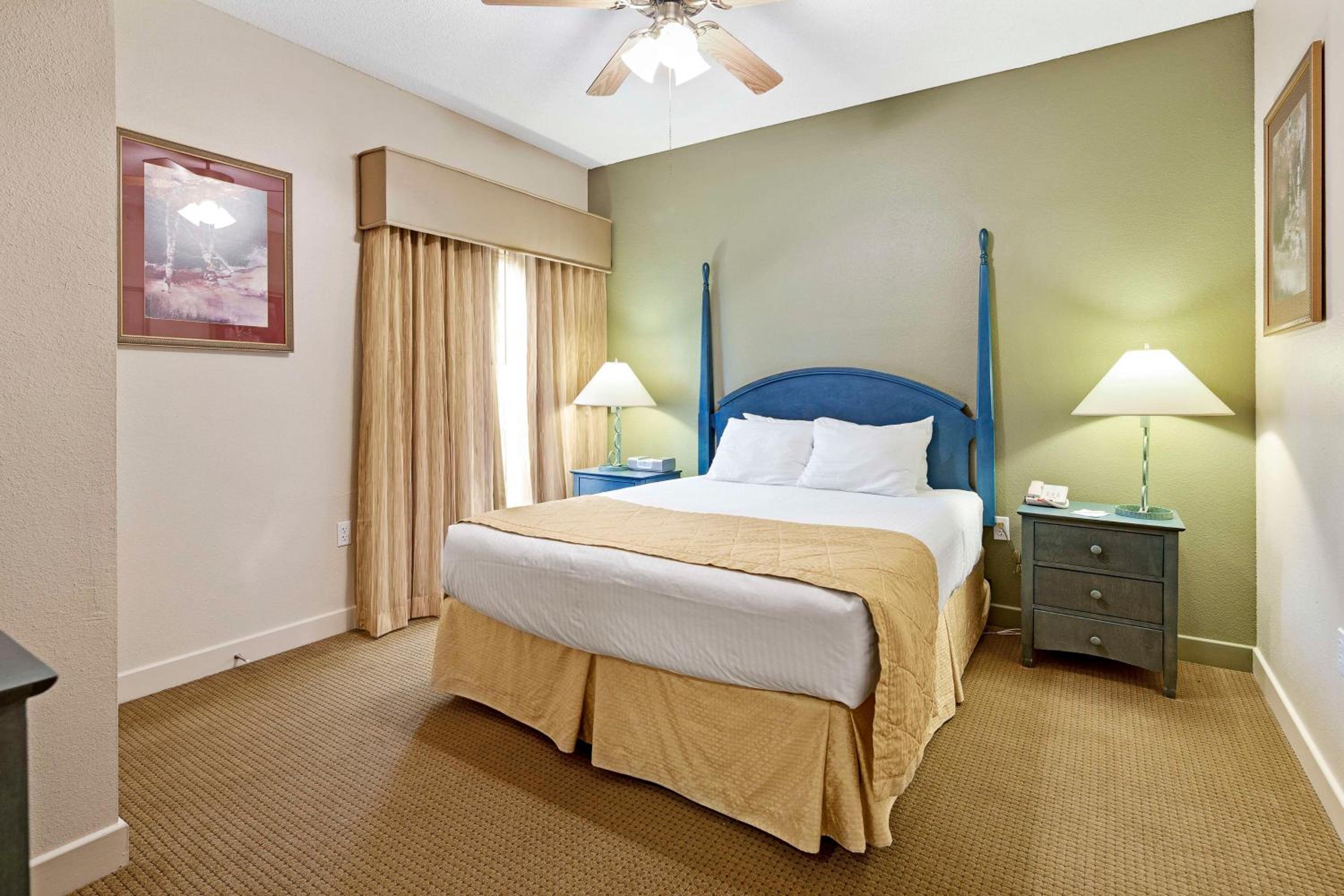 1 BEDROOM GOLF VIEW QUEEN SUITE WITH SOFABED - Photo 1