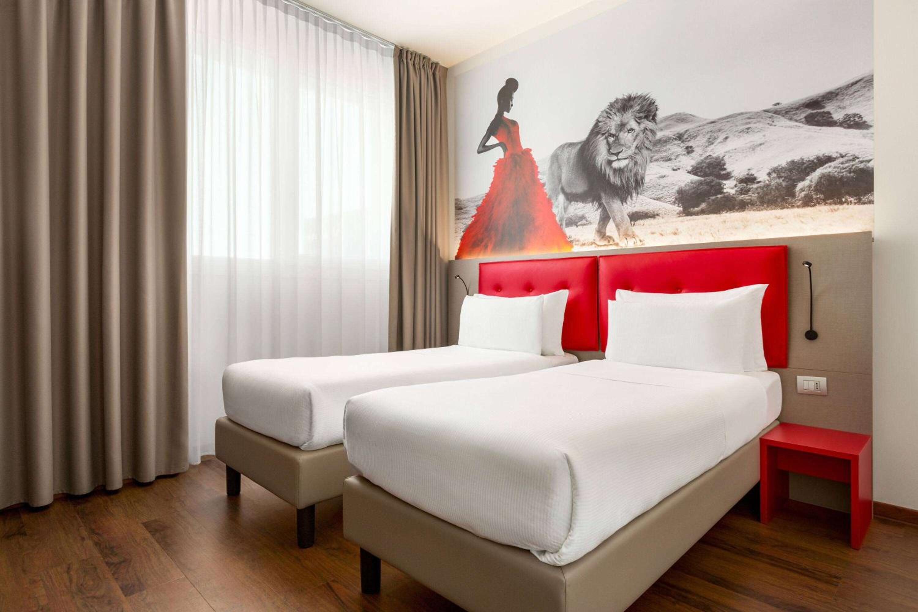 Comfort Accessible Room